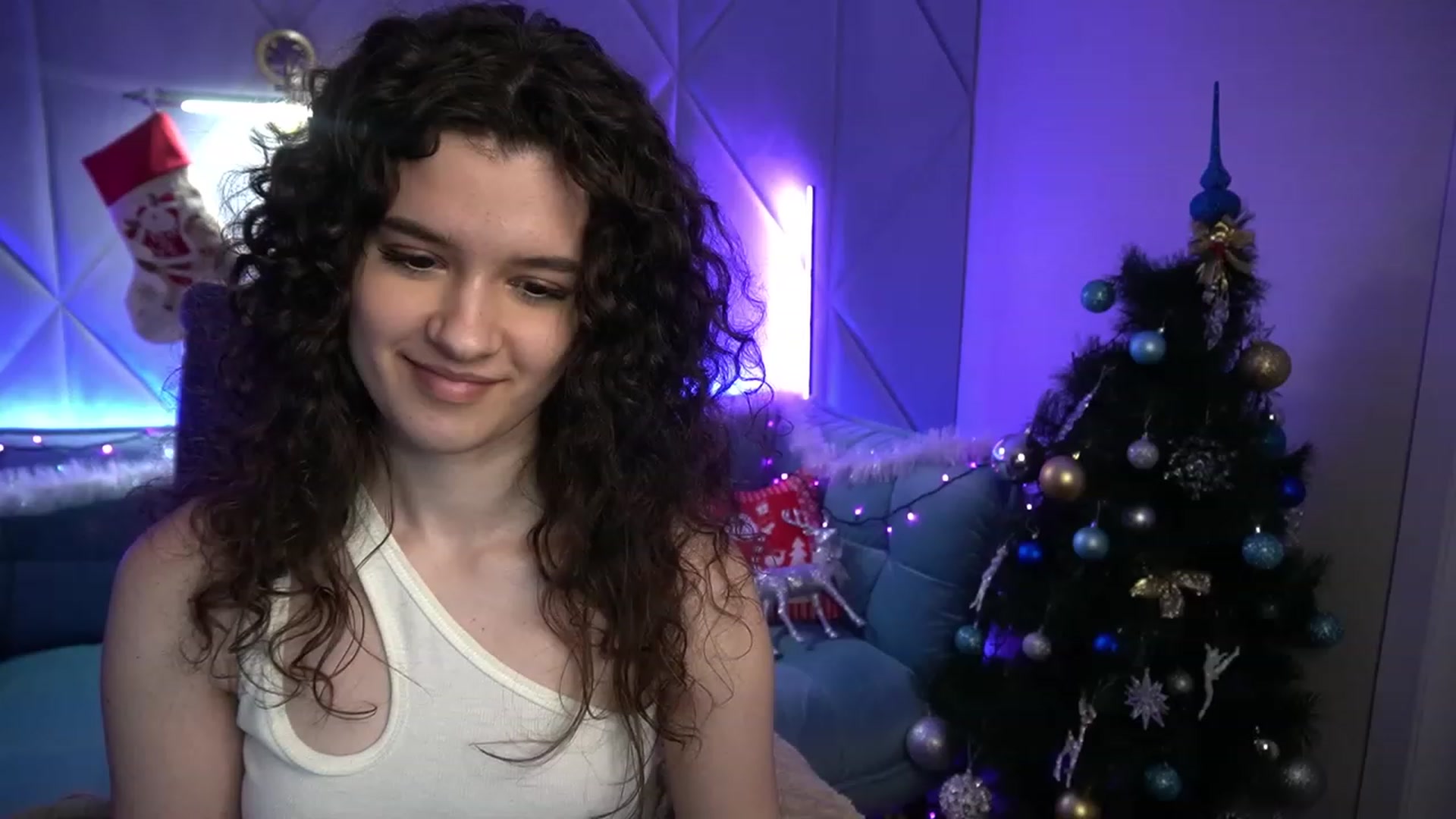 Gallery image thumbnail from Sherry_Li's myfreecams stream on, 12/12/2022, 14:12 image 2 of 20