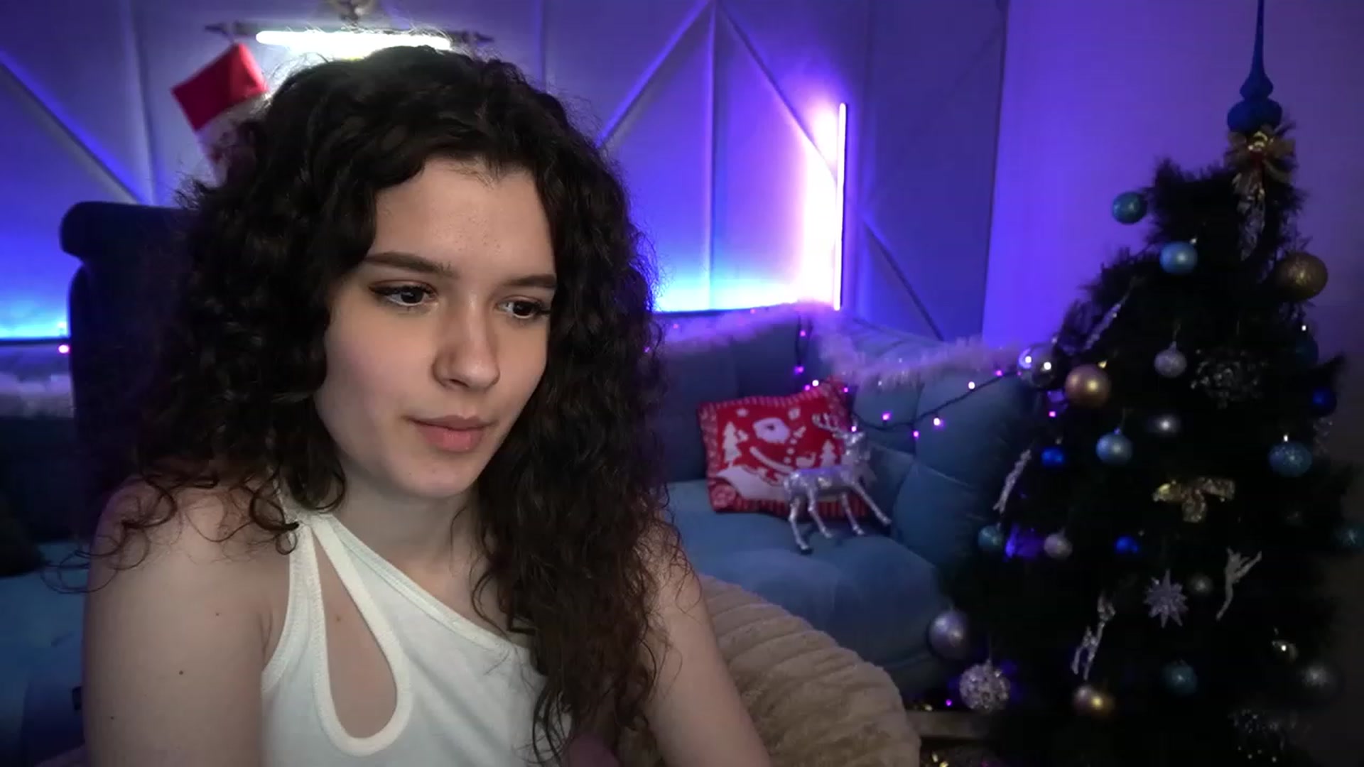 Gallery image thumbnail from Sherry_Li's myfreecams stream on, 12/12/2022, 15:37 image 1 of 20