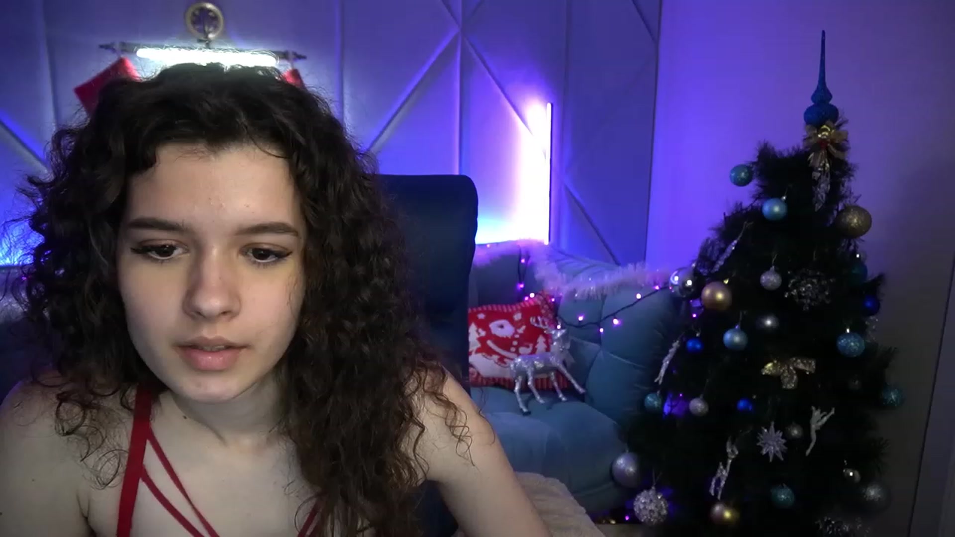 Gallery image thumbnail from Sherry_Li's myfreecams stream on, 12/12/2022, 15:37 image 14 of 20
