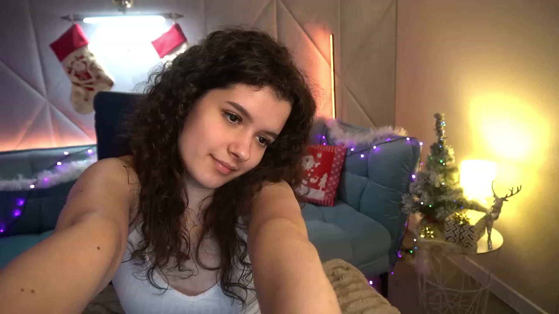 Gallery image thumbnail from Sherry_Li's myfreecams stream on, 12/18/2022, 10:05 image 5 of 20