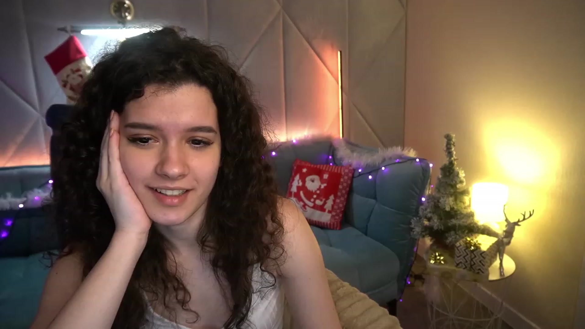 Gallery image thumbnail from Sherry_Li's myfreecams stream on, 12/18/2022, 10:05 image 19 of 20