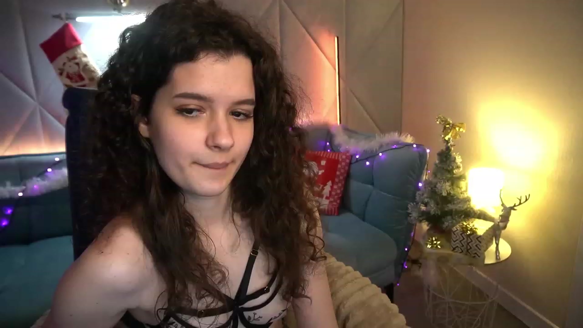 Gallery image thumbnail from Sherry_Li's myfreecams stream on, 12/18/2022, 12:11 image 11 of 20