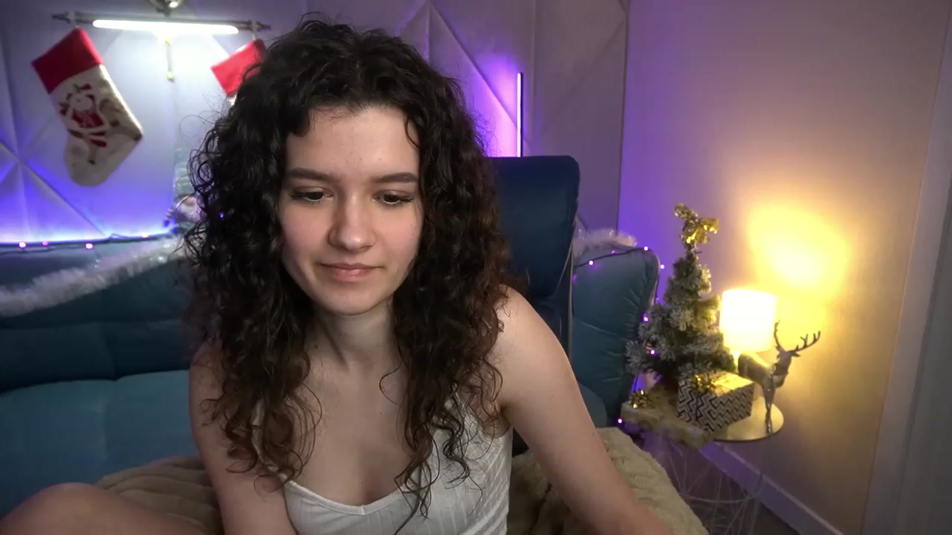 Gallery image thumbnail from Sherry_Li's myfreecams stream on, 12/19/2022, 14:22 image 3 of 20