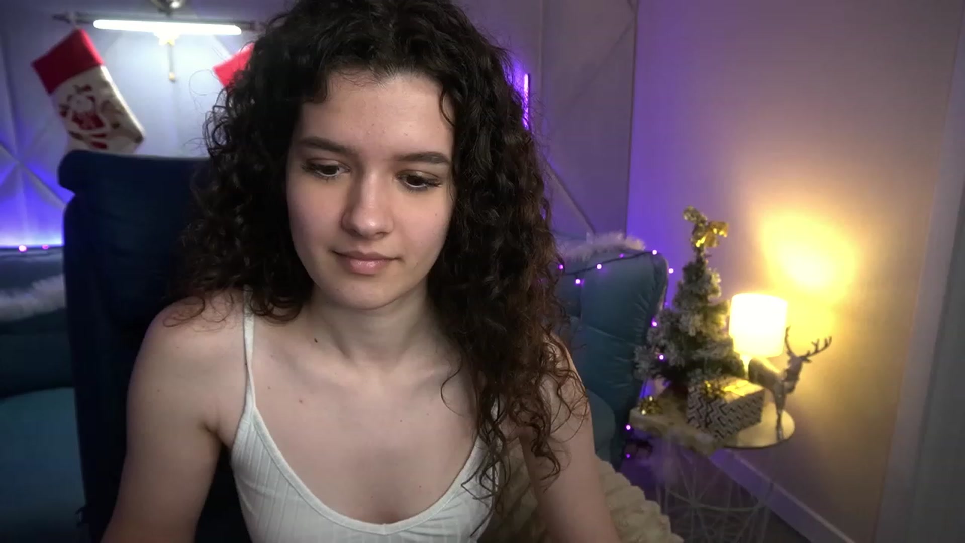 Gallery image thumbnail from Sherry_Li's myfreecams stream on, 12/19/2022, 14:22 image 1 of 20