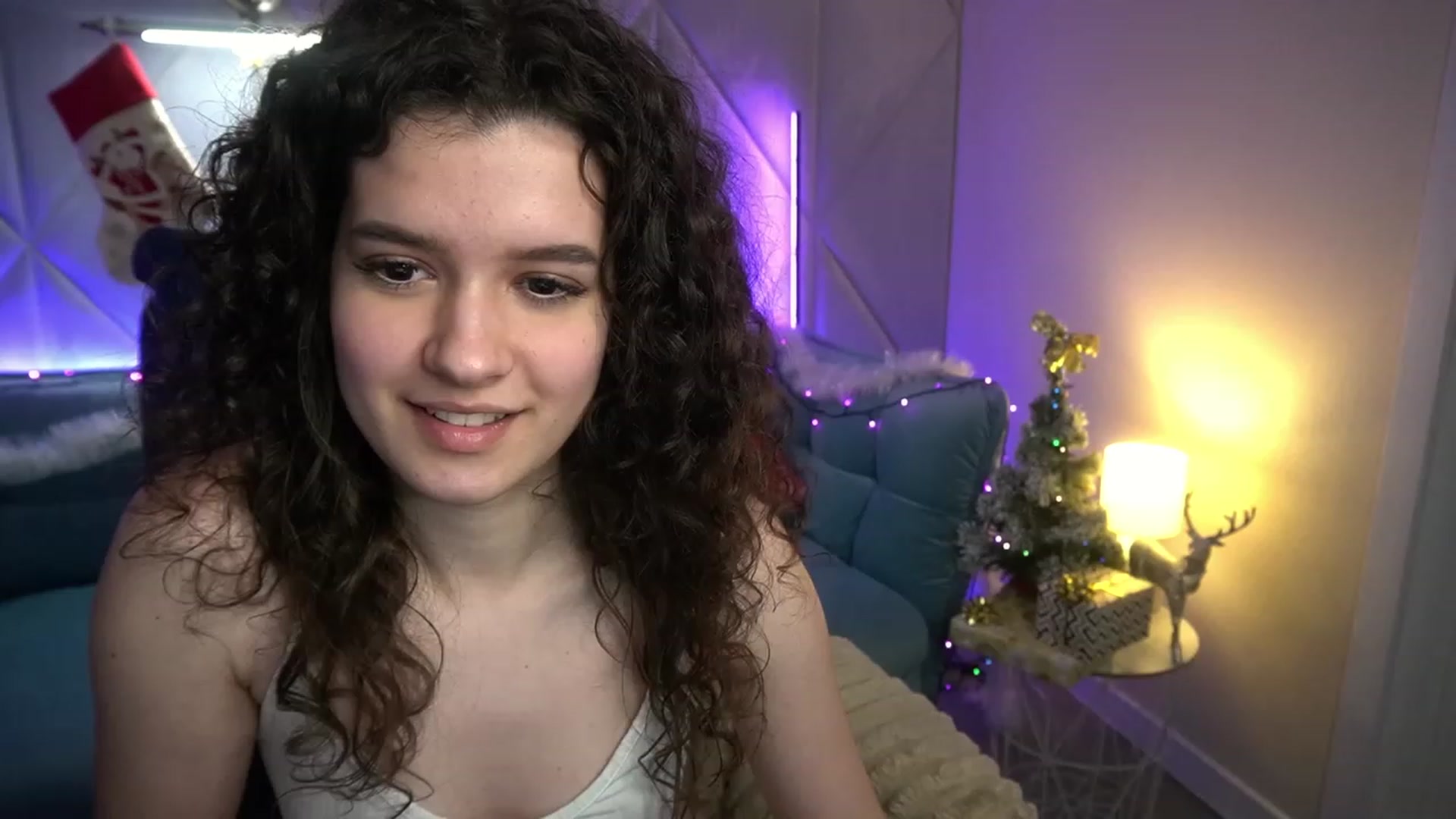 Gallery image thumbnail from Sherry_Li's myfreecams stream on, 12/19/2022, 14:22 image 4 of 20