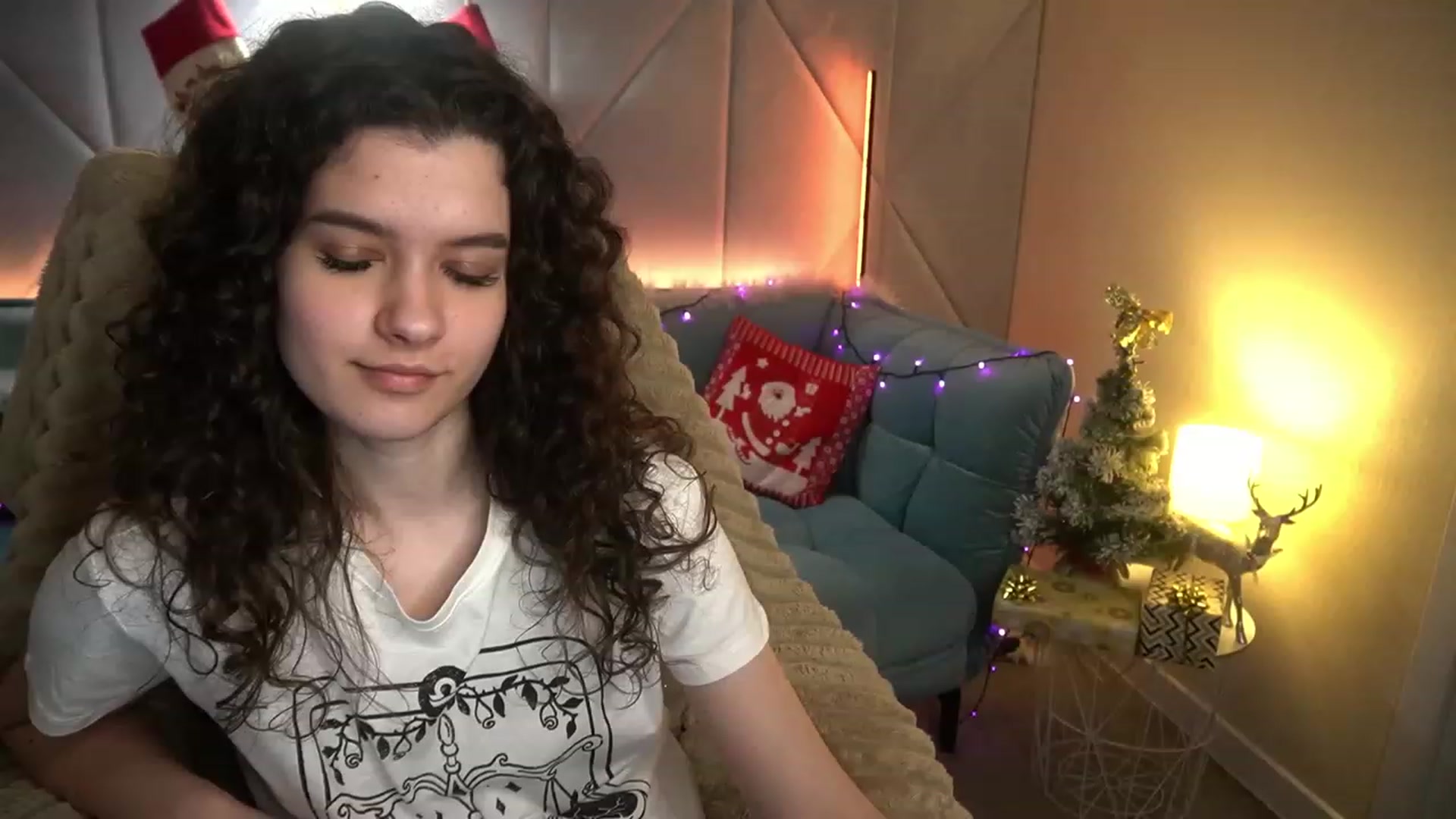 Gallery image thumbnail from Sherry_Li's myfreecams stream on, 12/22/2022, 12:05 image 14 of 20