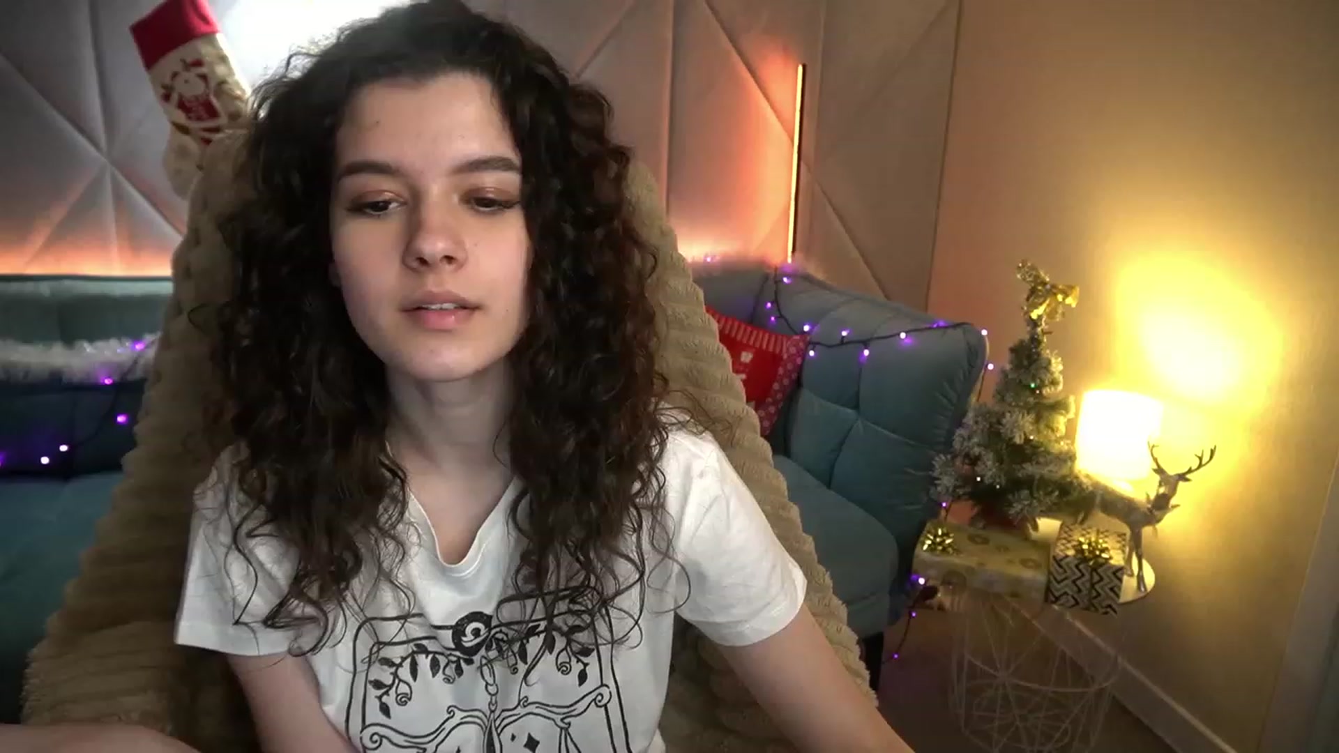 Gallery image thumbnail from Sherry_Li's myfreecams stream on, 12/22/2022, 12:05 image 4 of 20