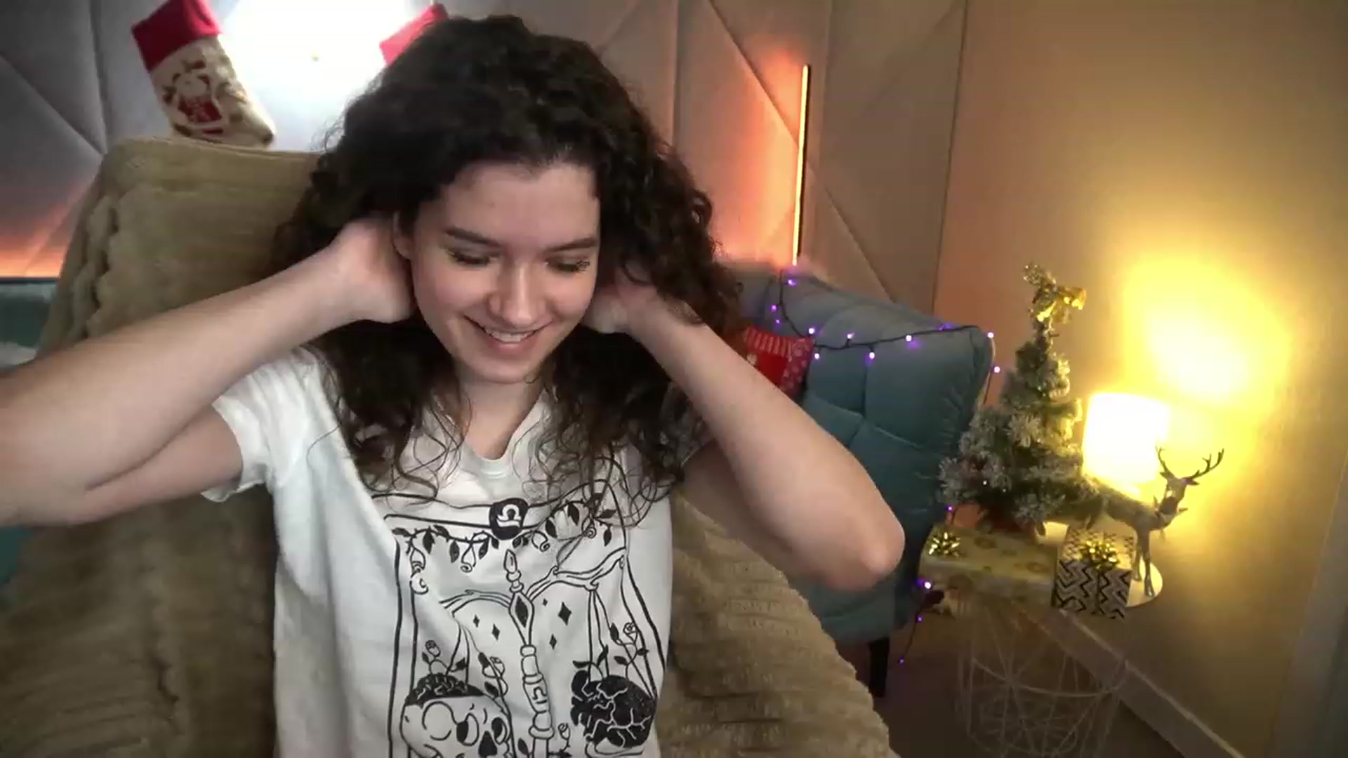 Gallery image thumbnail from Sherry_Li's myfreecams stream on, 12/22/2022, 12:05 image 16 of 20