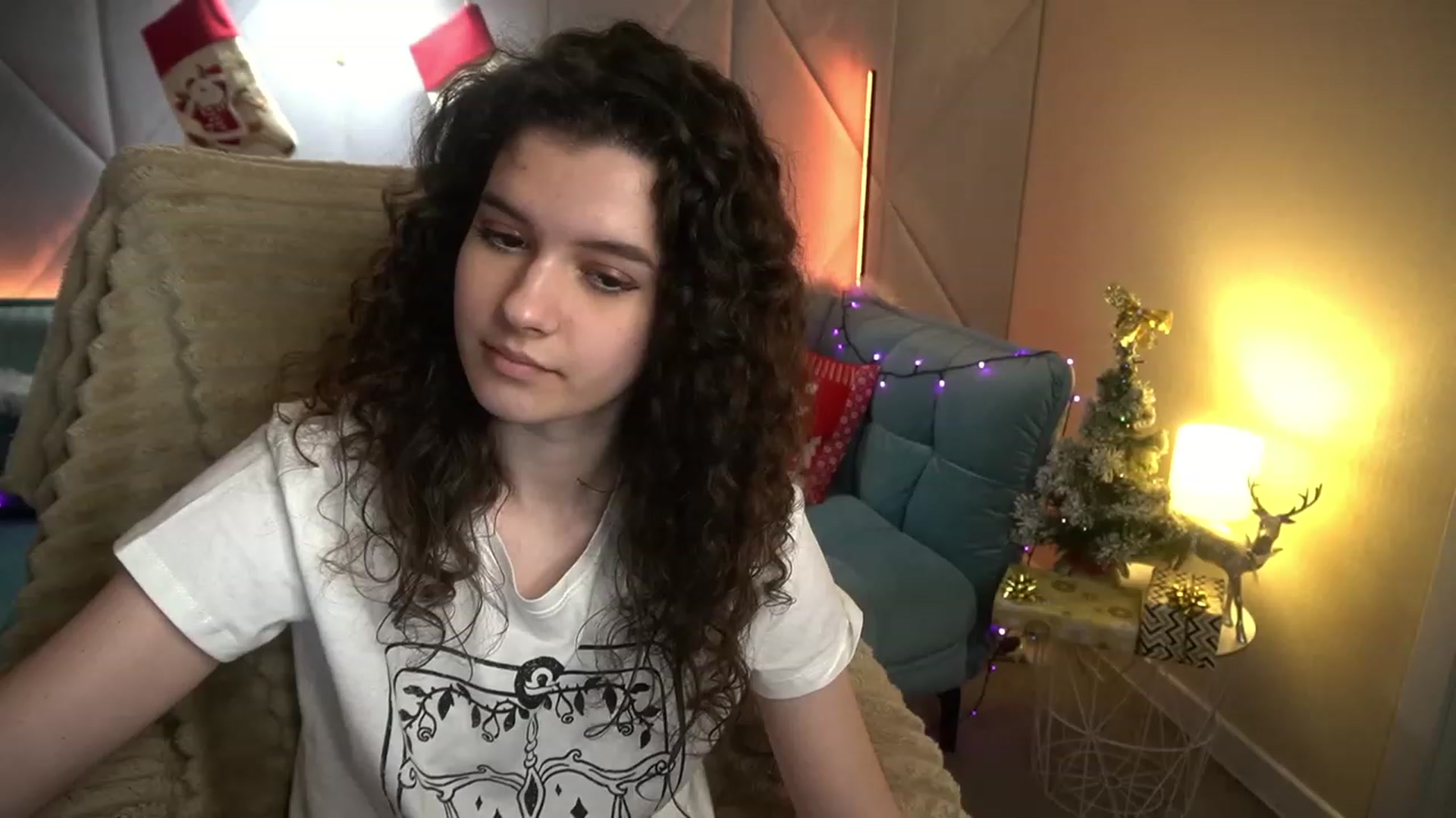 Gallery image thumbnail from Sherry_Li's myfreecams stream on, 12/22/2022, 12:05 image 19 of 20