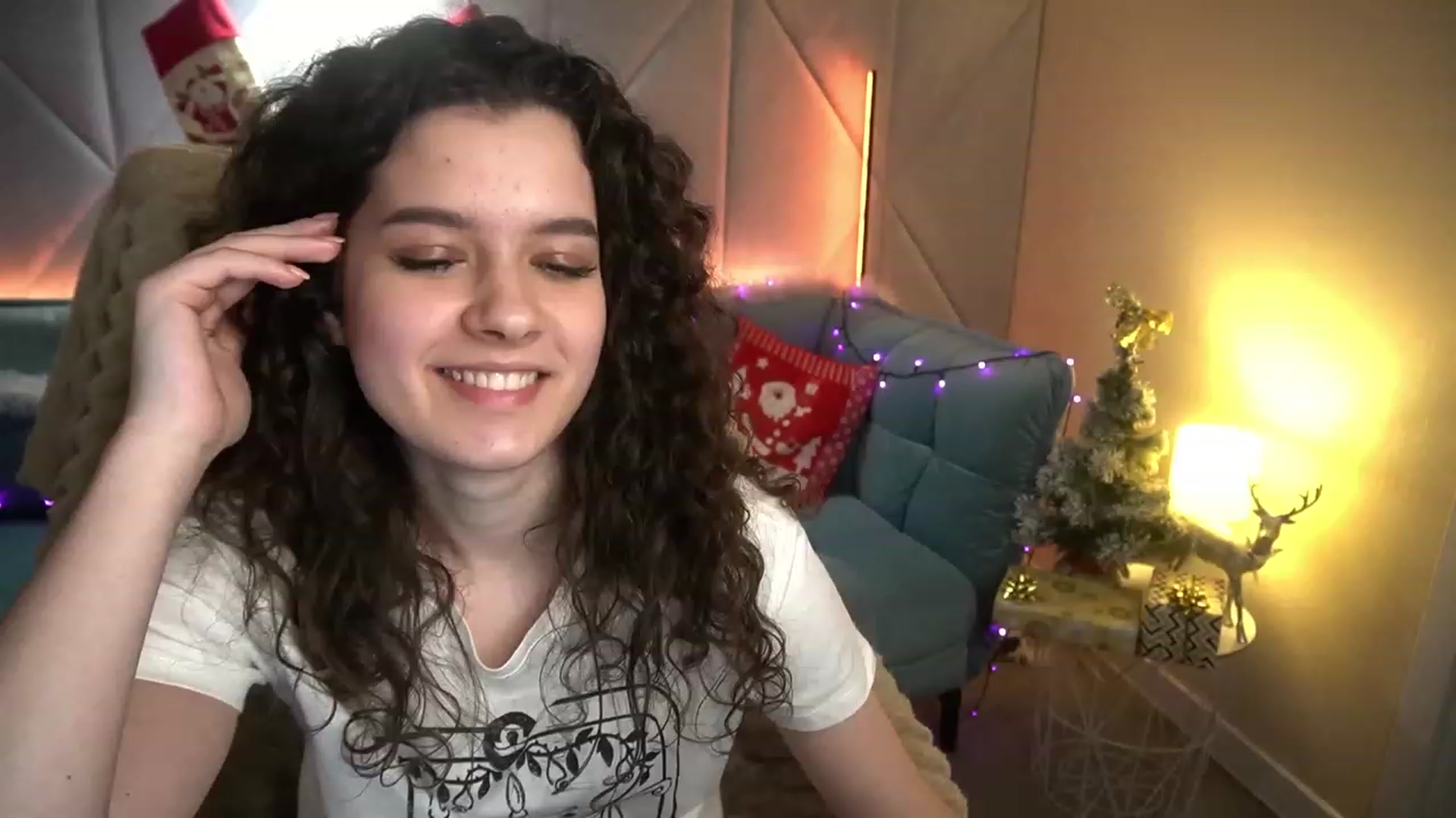 Gallery image thumbnail from Sherry_Li's myfreecams stream on, 12/22/2022, 12:05 image 15 of 20