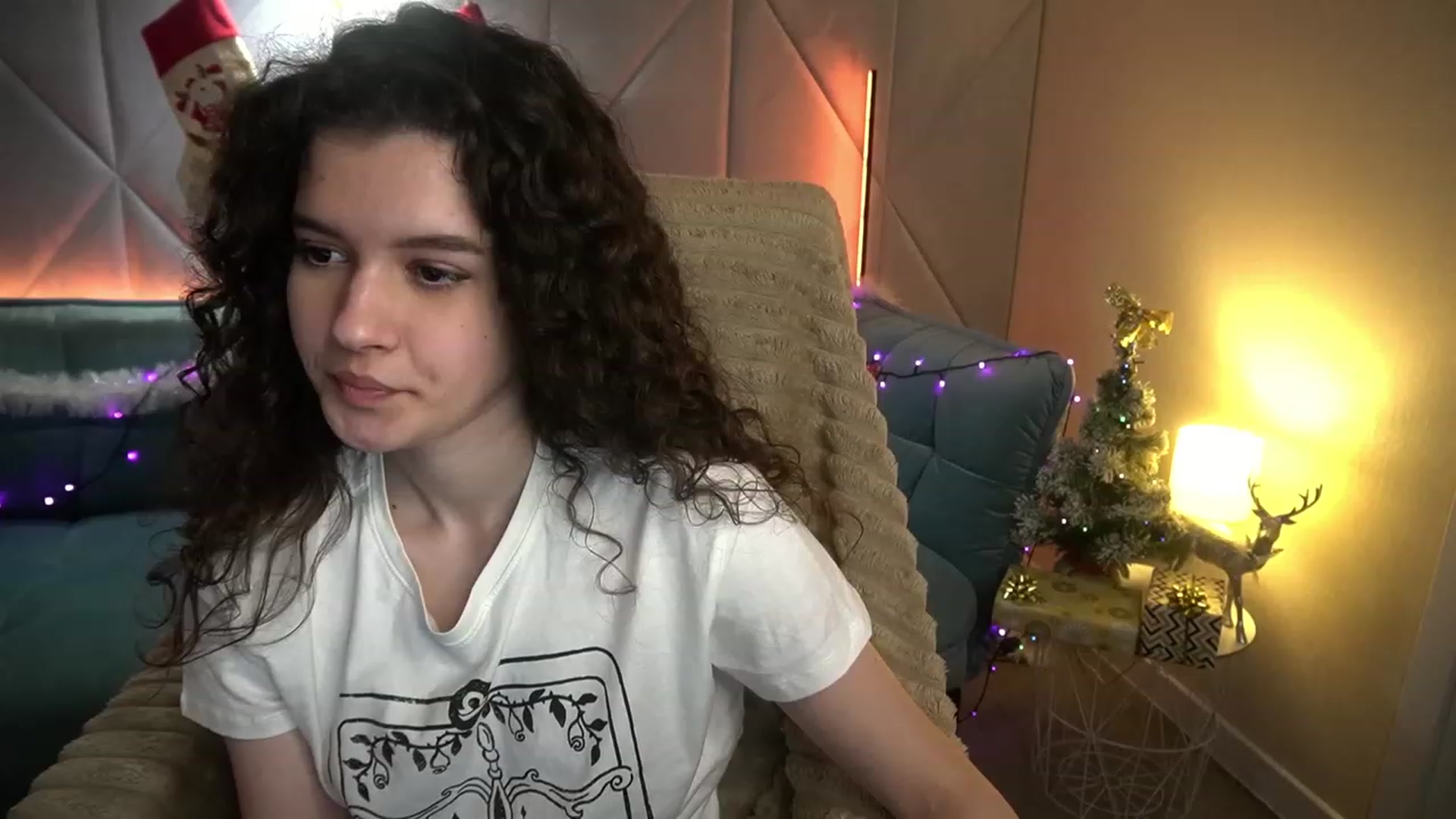 Gallery image thumbnail from Sherry_Li's myfreecams stream on, 12/22/2022, 12:05 image 11 of 20
