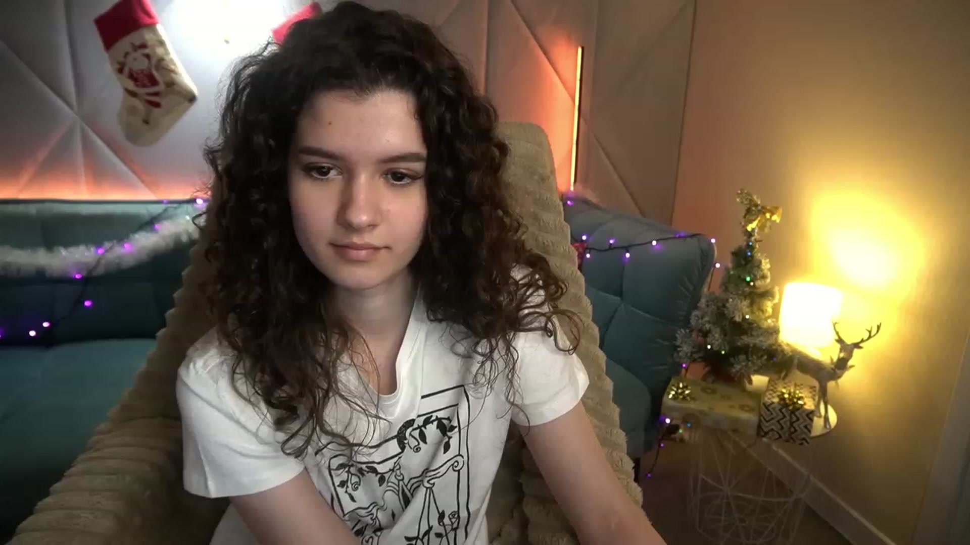 Gallery image thumbnail from Sherry_Li's myfreecams stream on, 12/22/2022, 12:05 image 13 of 20