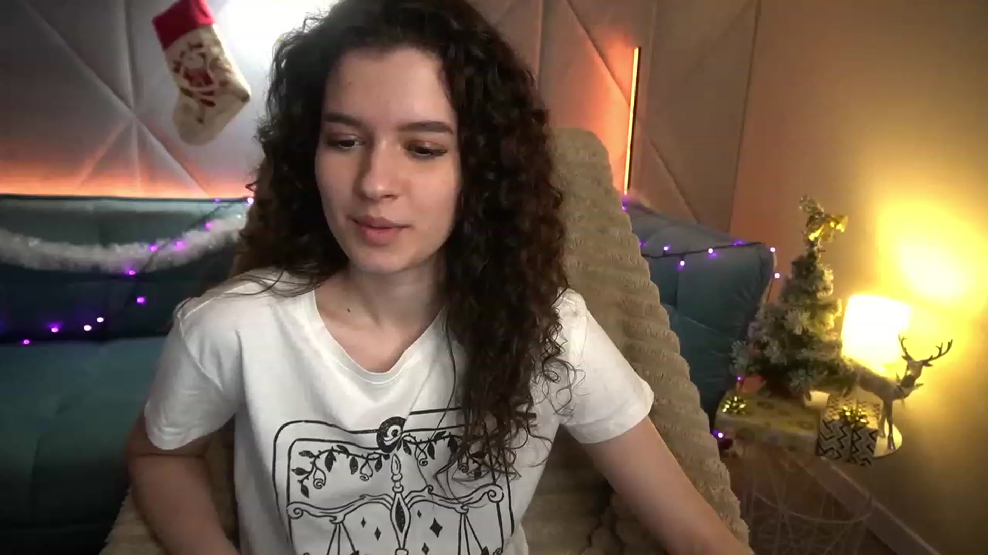 Gallery image thumbnail from Sherry_Li's myfreecams stream on, 12/22/2022, 12:56 image 3 of 20