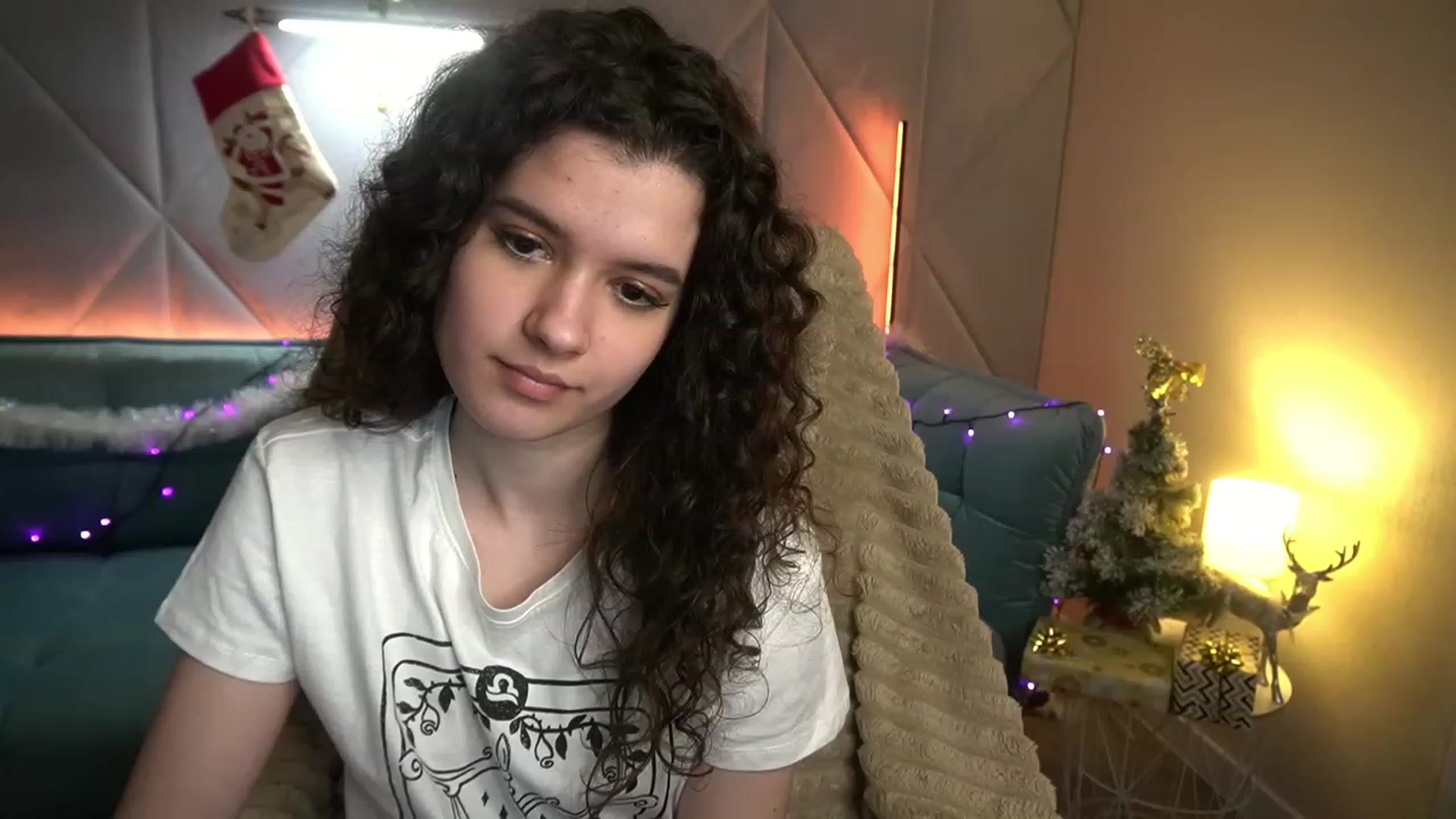 Gallery image thumbnail from Sherry_Li's myfreecams stream on, 12/22/2022, 12:56 image 18 of 20