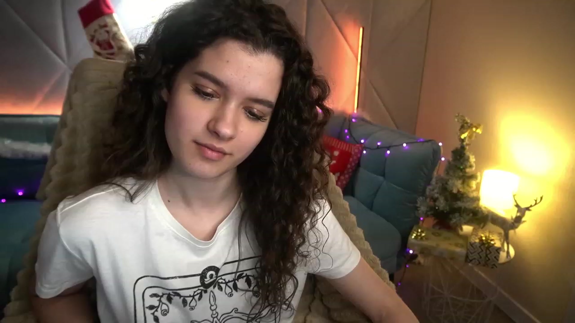 Gallery image thumbnail from Sherry_Li's myfreecams stream on, 12/22/2022, 12:56 image 11 of 20