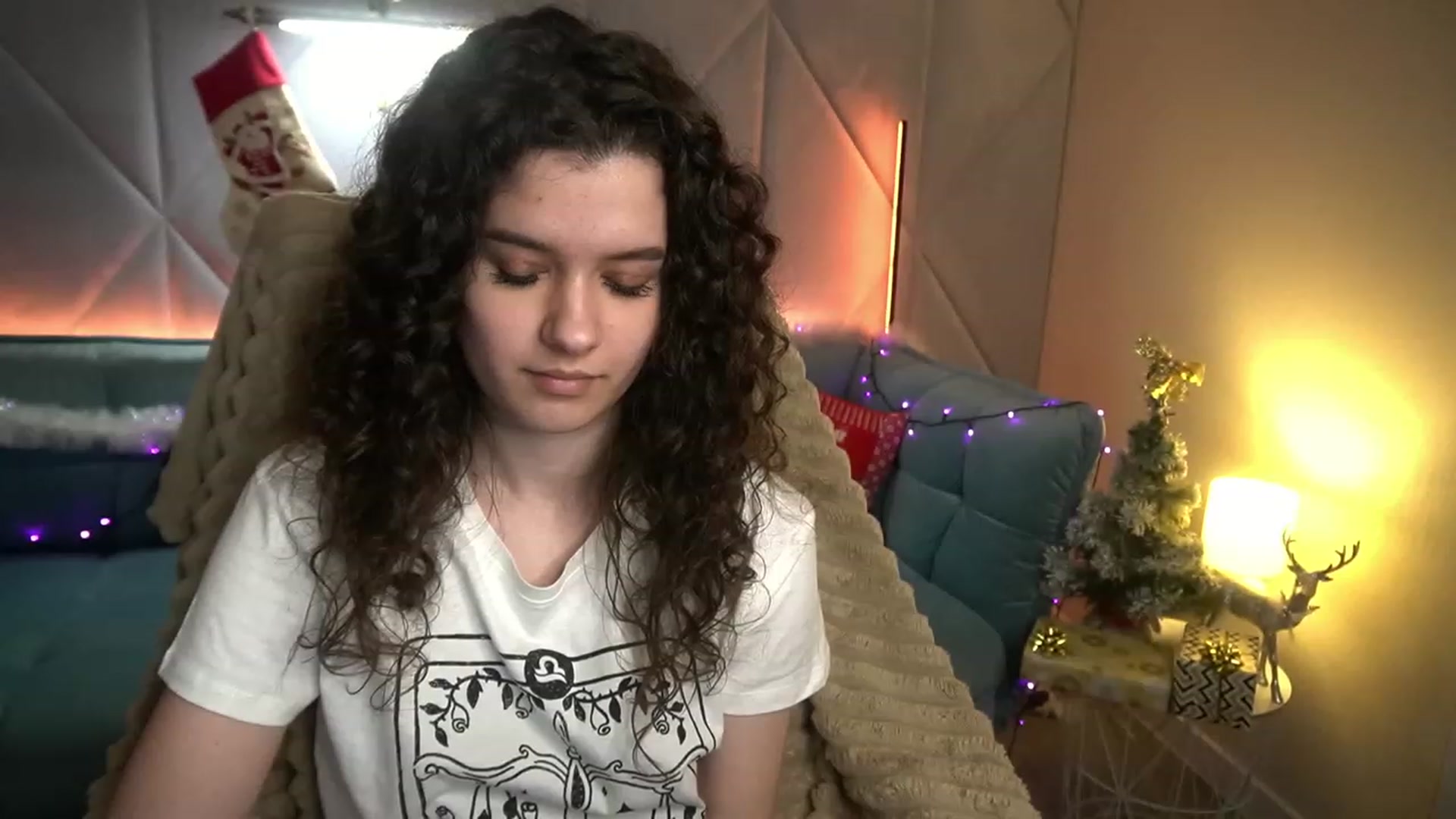 Gallery image thumbnail from Sherry_Li's myfreecams stream on, 12/22/2022, 12:56 image 20 of 20