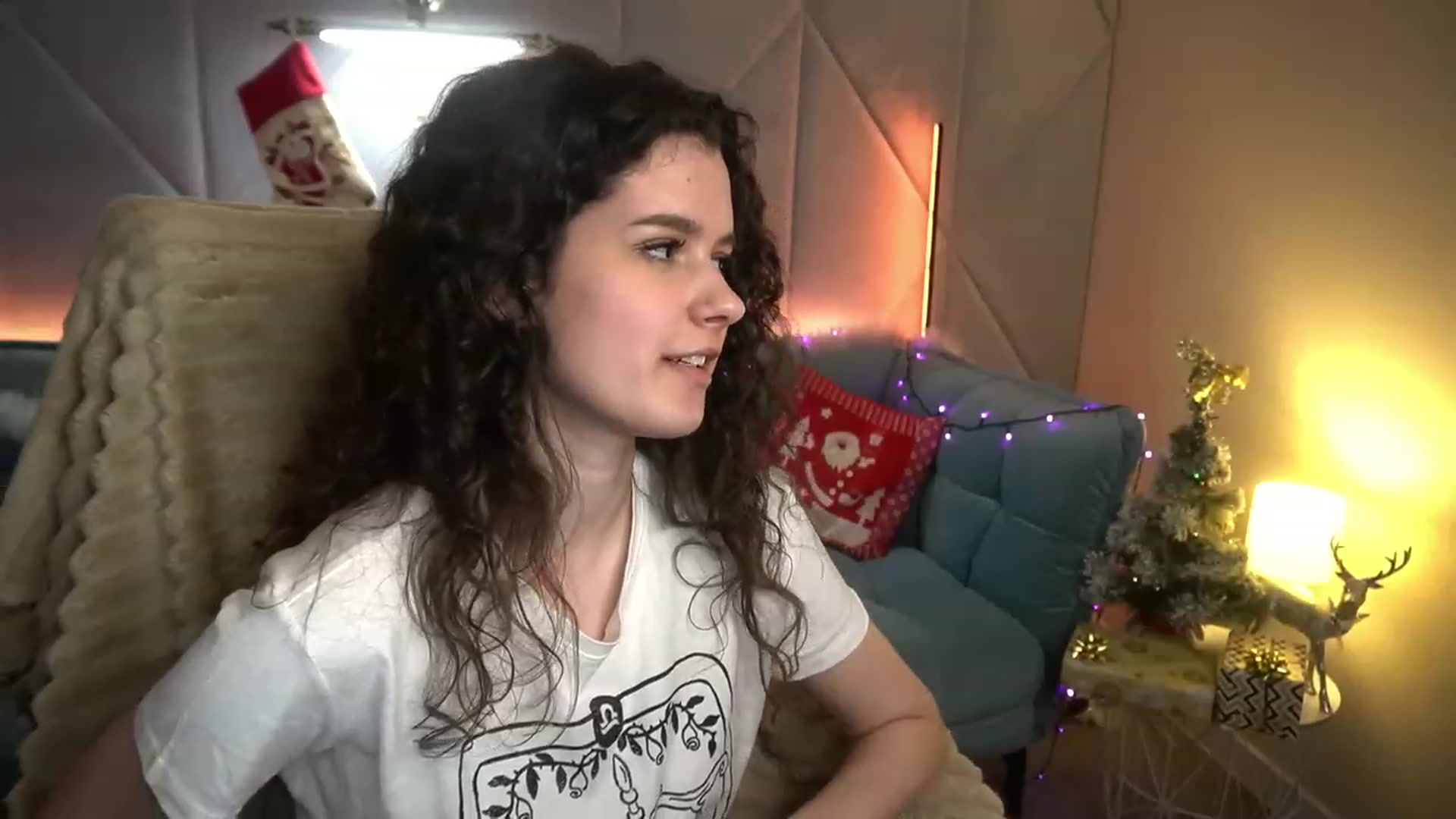 Gallery image thumbnail from Sherry_Li's myfreecams stream on, 12/22/2022, 12:56 image 17 of 20