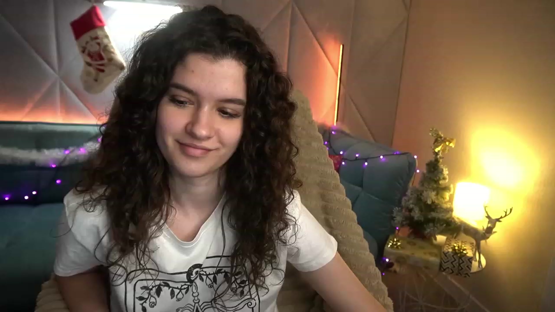 Gallery image thumbnail from Sherry_Li's myfreecams stream on, 12/22/2022, 12:56 image 2 of 20