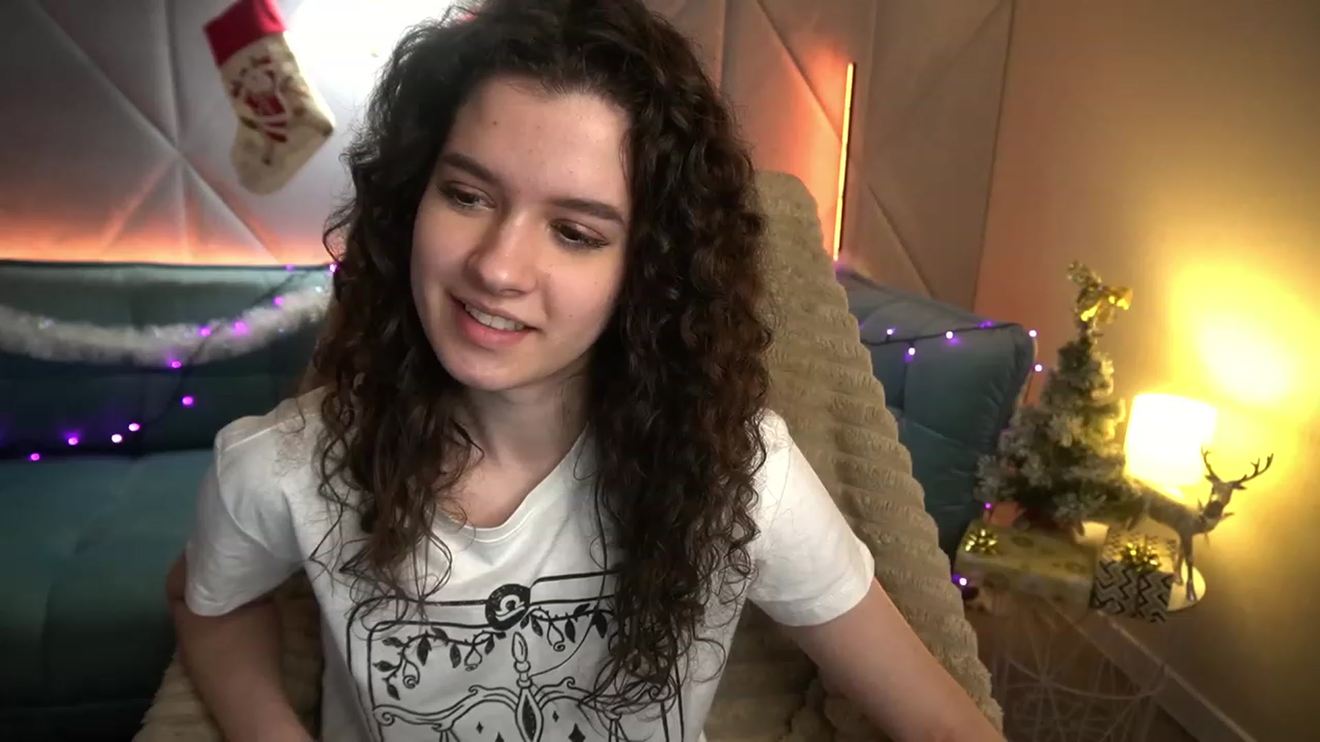 Gallery image thumbnail from Sherry_Li's myfreecams stream on, 12/22/2022, 12:56 image 4 of 20