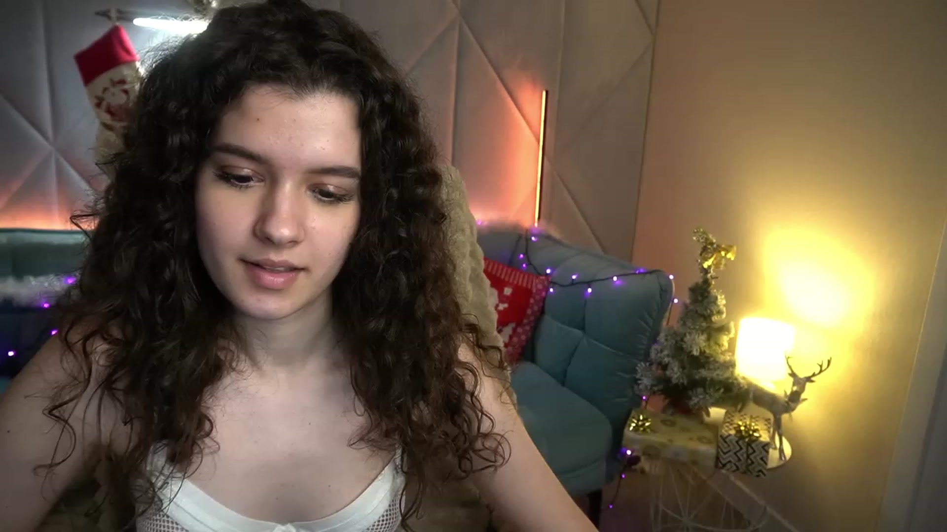 Gallery image thumbnail from Sherry_Li's myfreecams stream on, 12/22/2022, 14:19 image 19 of 20