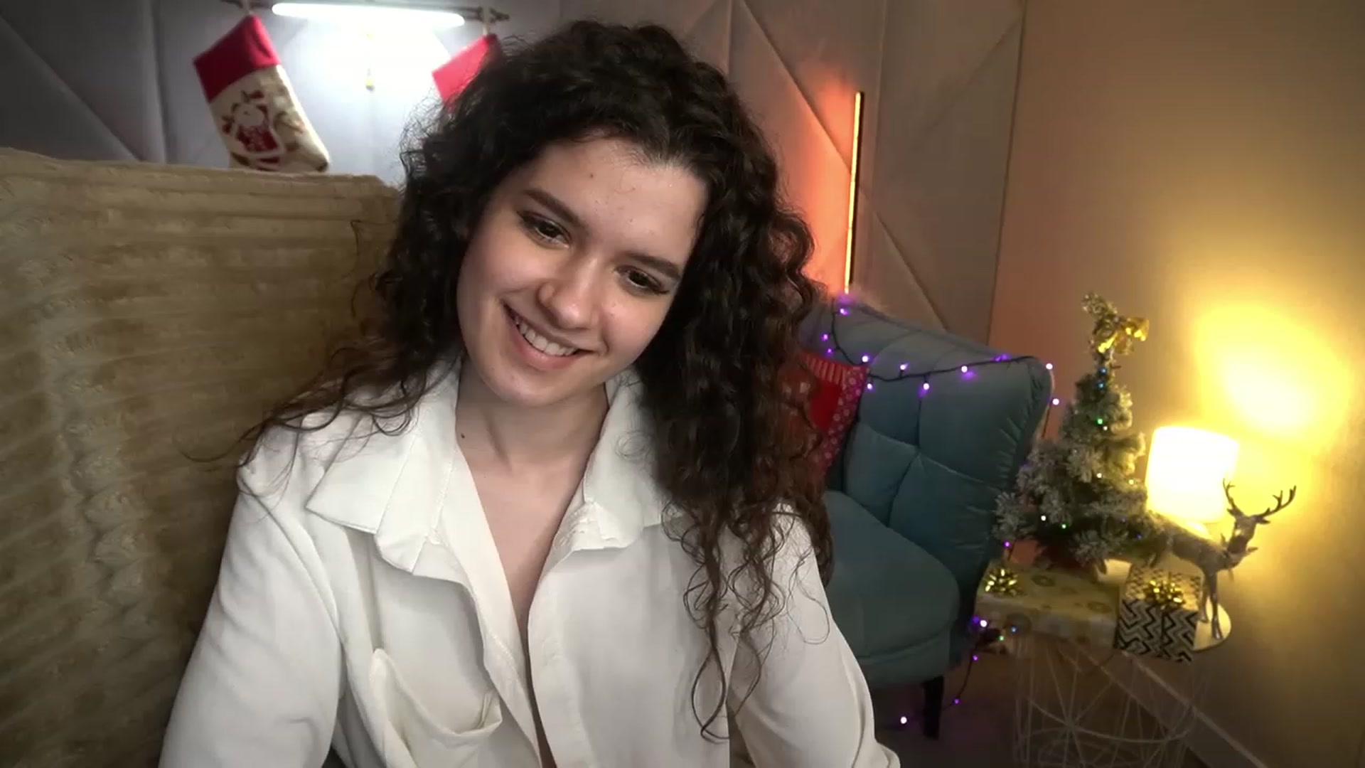 Gallery image thumbnail from Sherry_Li's myfreecams stream on, 12/22/2022, 14:44 image 18 of 20