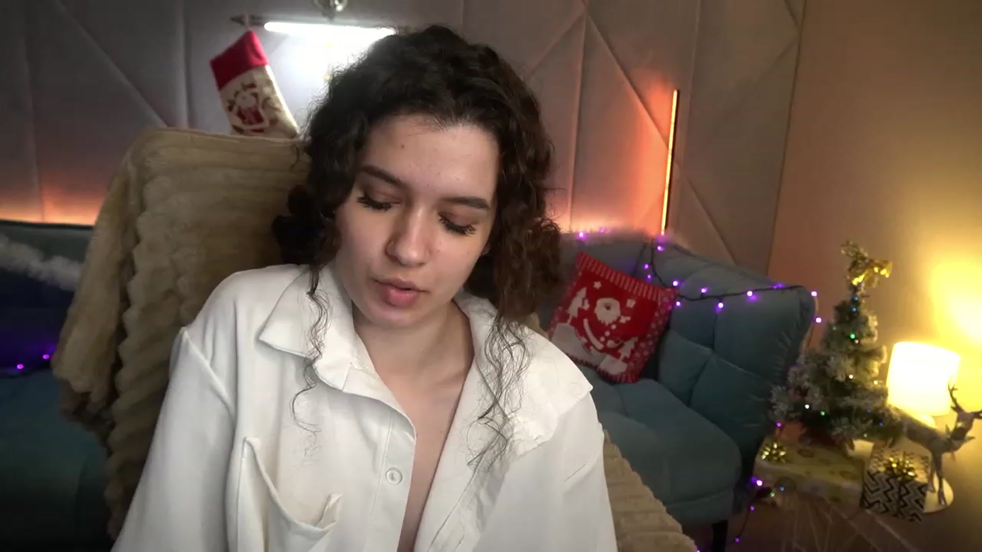 Gallery image thumbnail from Sherry_Li's myfreecams stream on, 12/22/2022, 17:31 image 3 of 20