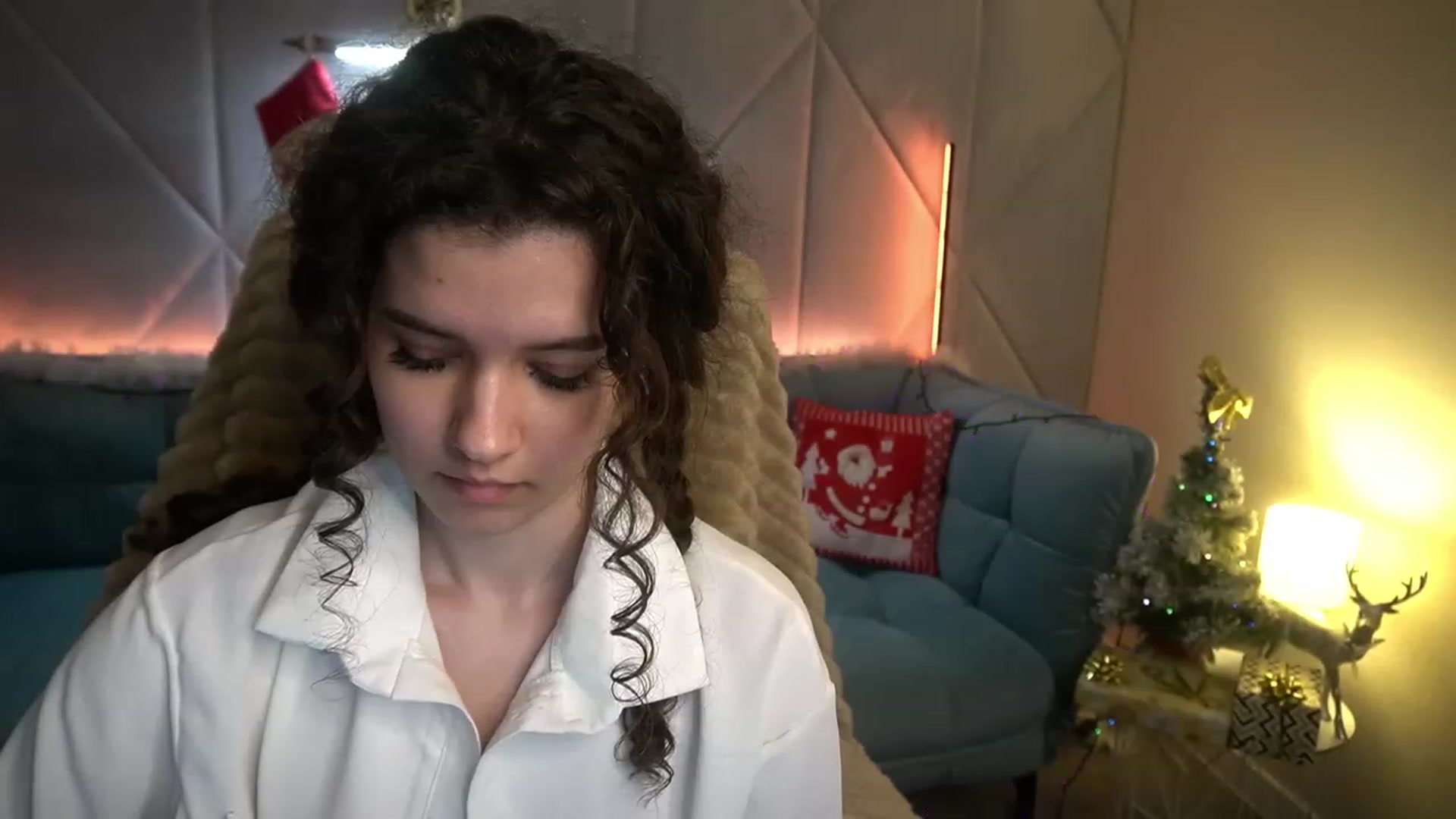 Gallery image thumbnail from Sherry_Li's myfreecams stream on, 12/23/2022, 17:45 image 19 of 20