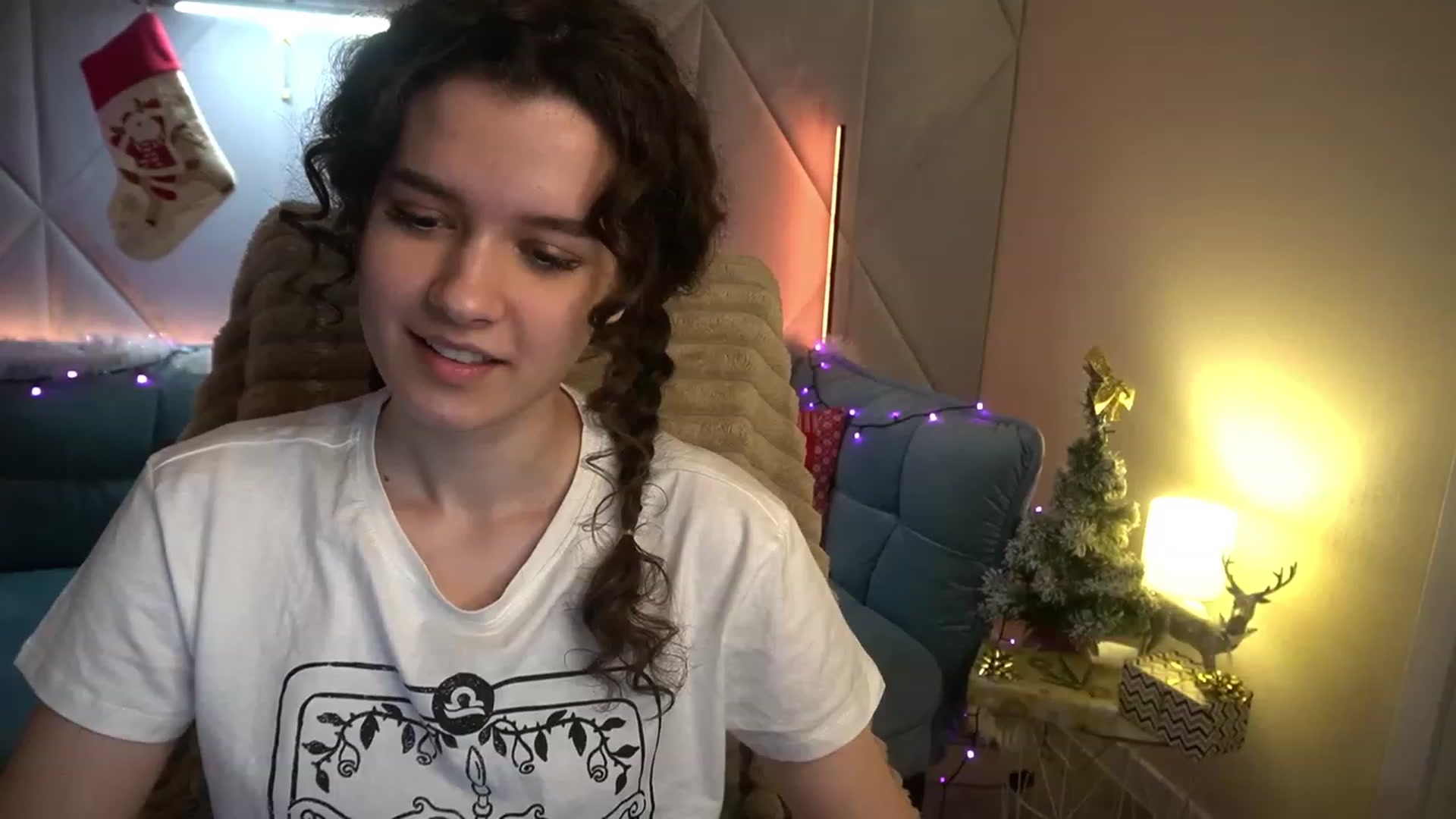 Gallery image thumbnail from Sherry_Li's myfreecams stream on, 12/24/2022, 14:13 image 3 of 20