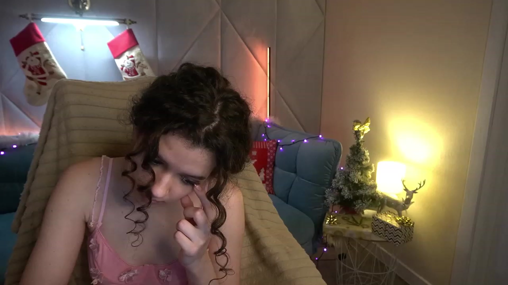 Gallery image thumbnail from Sherry_Li's myfreecams stream on, 12/24/2022, 14:50 image 8 of 20