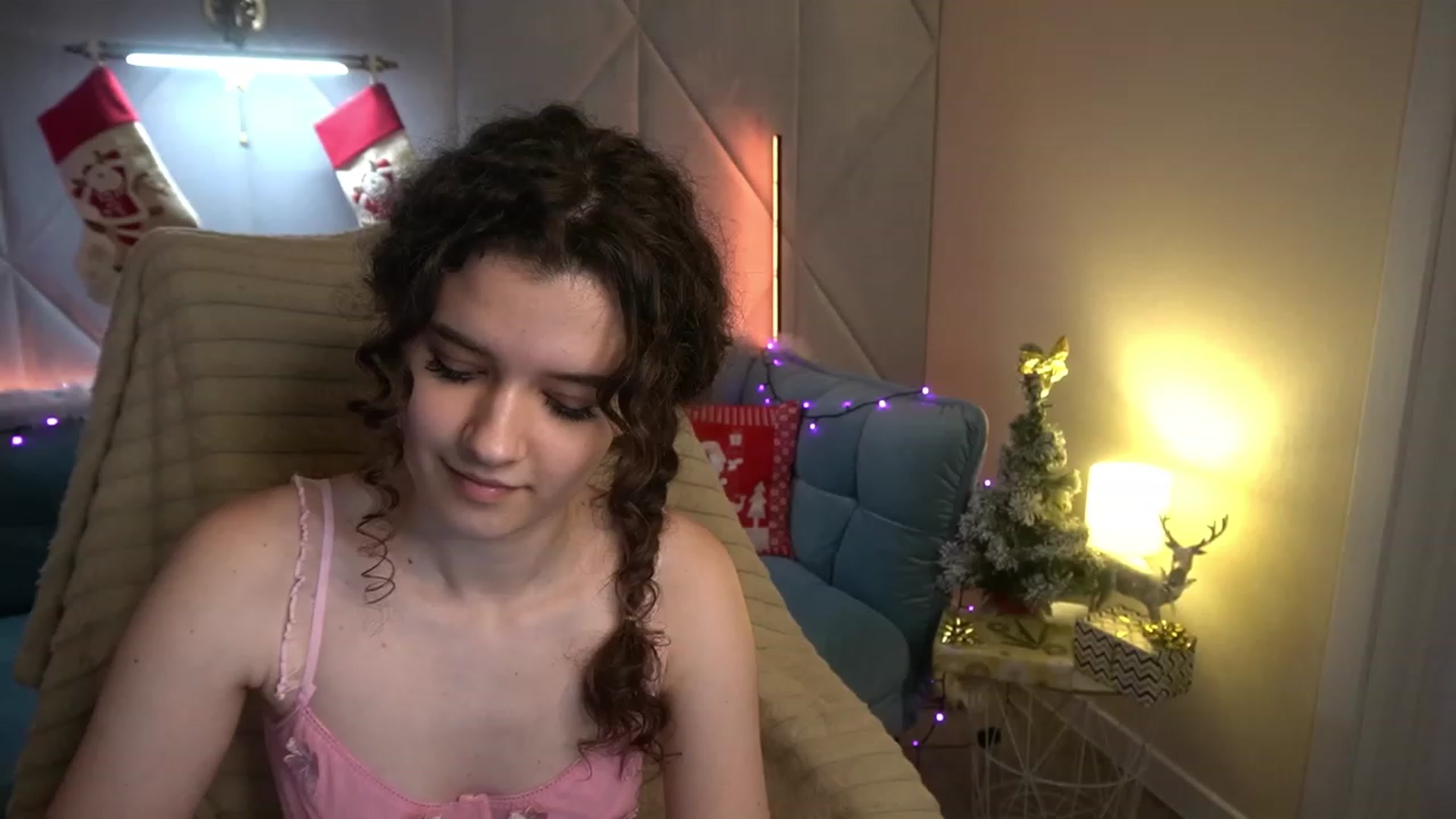 Gallery image thumbnail from Sherry_Li's myfreecams stream on, 12/24/2022, 14:50 image 7 of 20