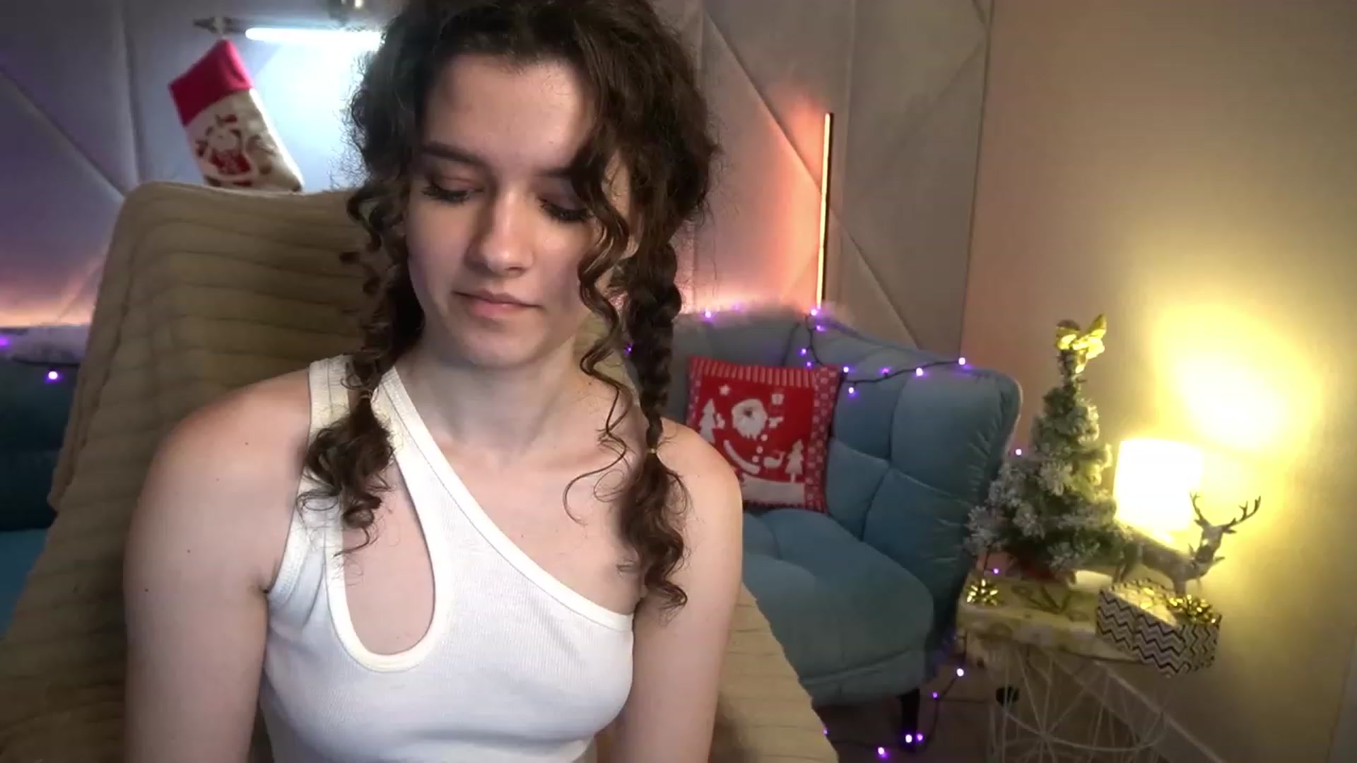 Gallery image thumbnail from Sherry_Li's myfreecams stream on, 12/24/2022, 16:13 image 1 of 20