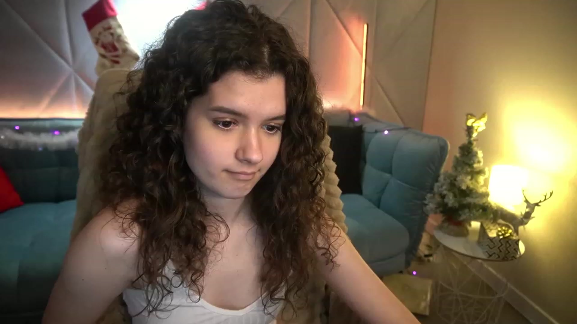 Gallery image thumbnail from Sherry_Li's myfreecams stream on, 12/28/2022, 14:10 image 20 of 20
