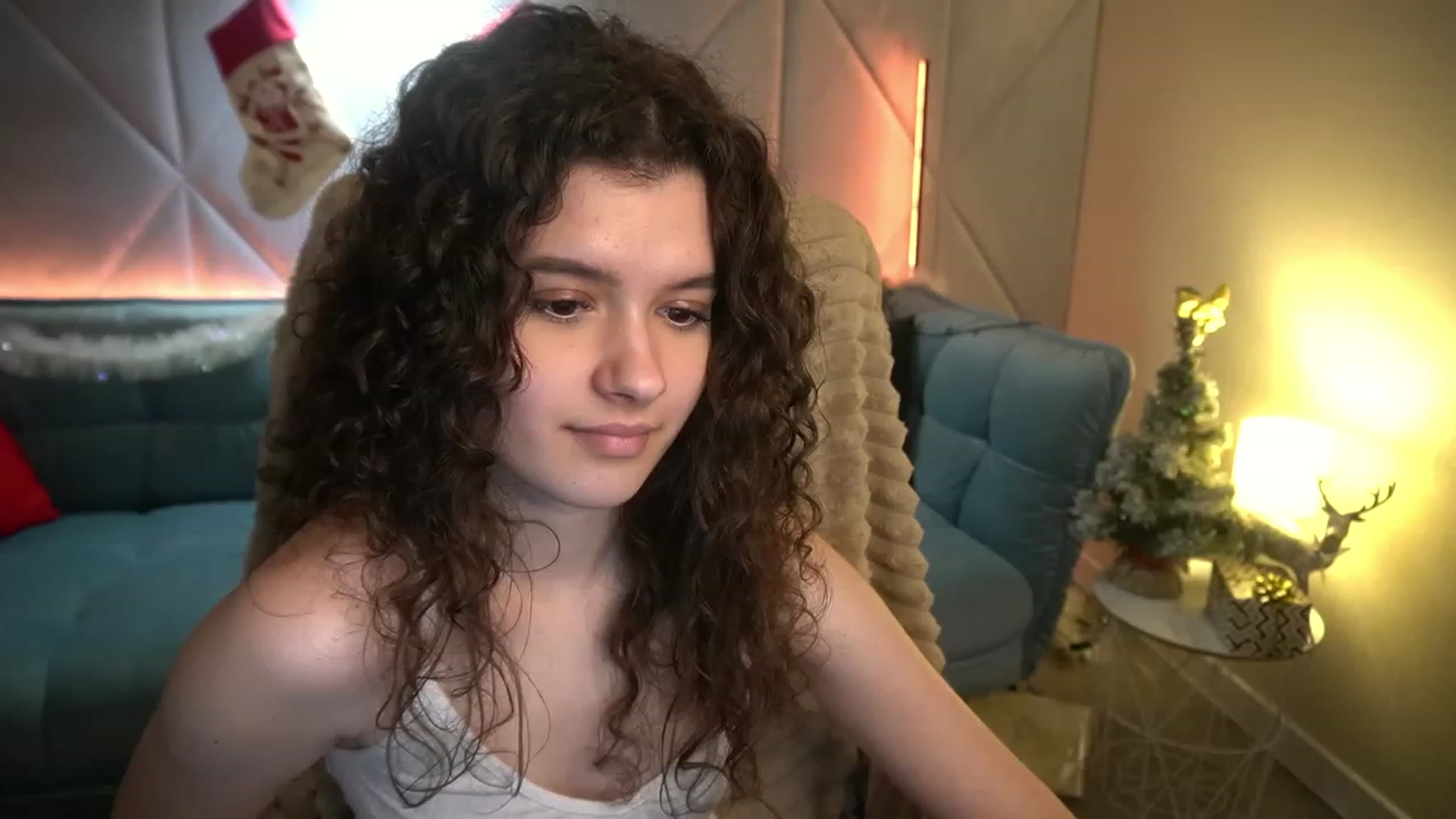 Gallery image thumbnail from Sherry_Li's myfreecams stream on, 12/28/2022, 14:10 image 18 of 20