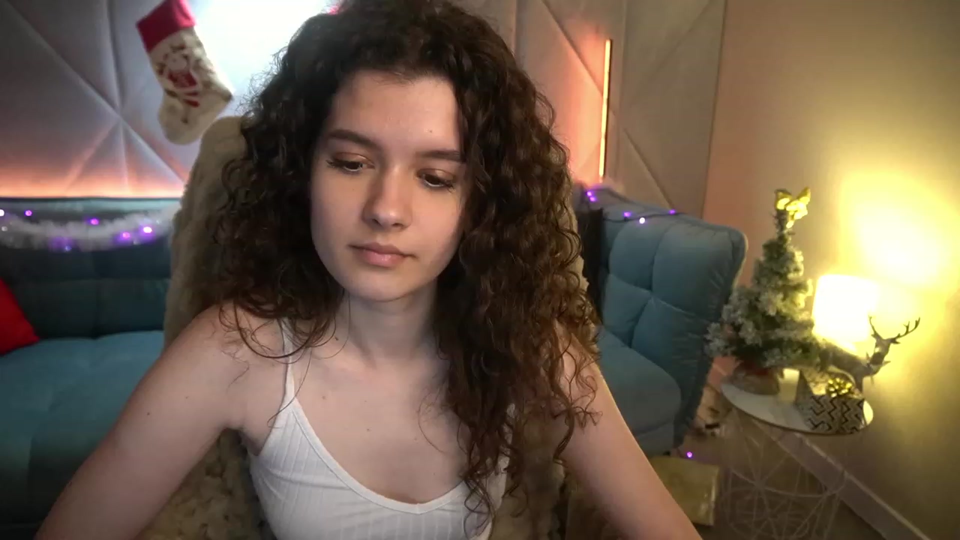 Gallery image thumbnail from Sherry_Li's myfreecams stream on, 12/28/2022, 14:10 image 7 of 20