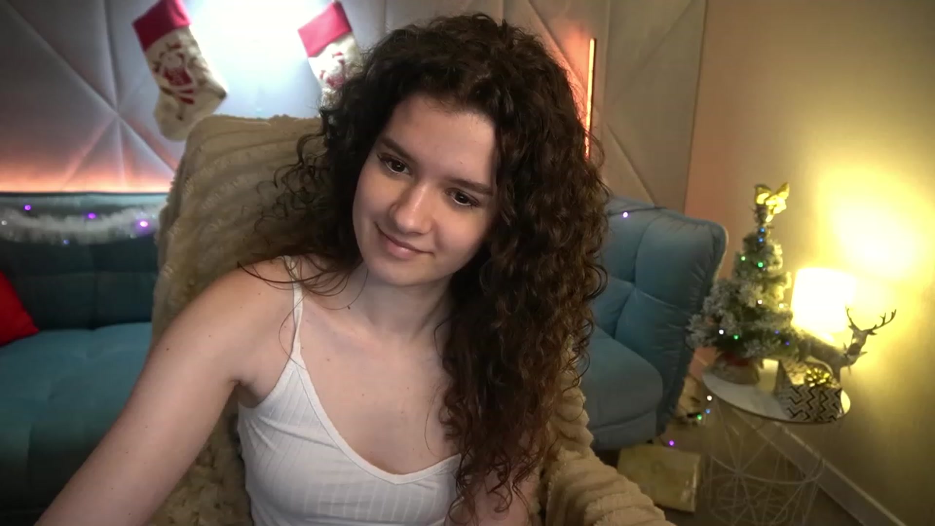 Gallery image thumbnail from Sherry_Li's myfreecams stream on, 12/28/2022, 14:10 image 6 of 20