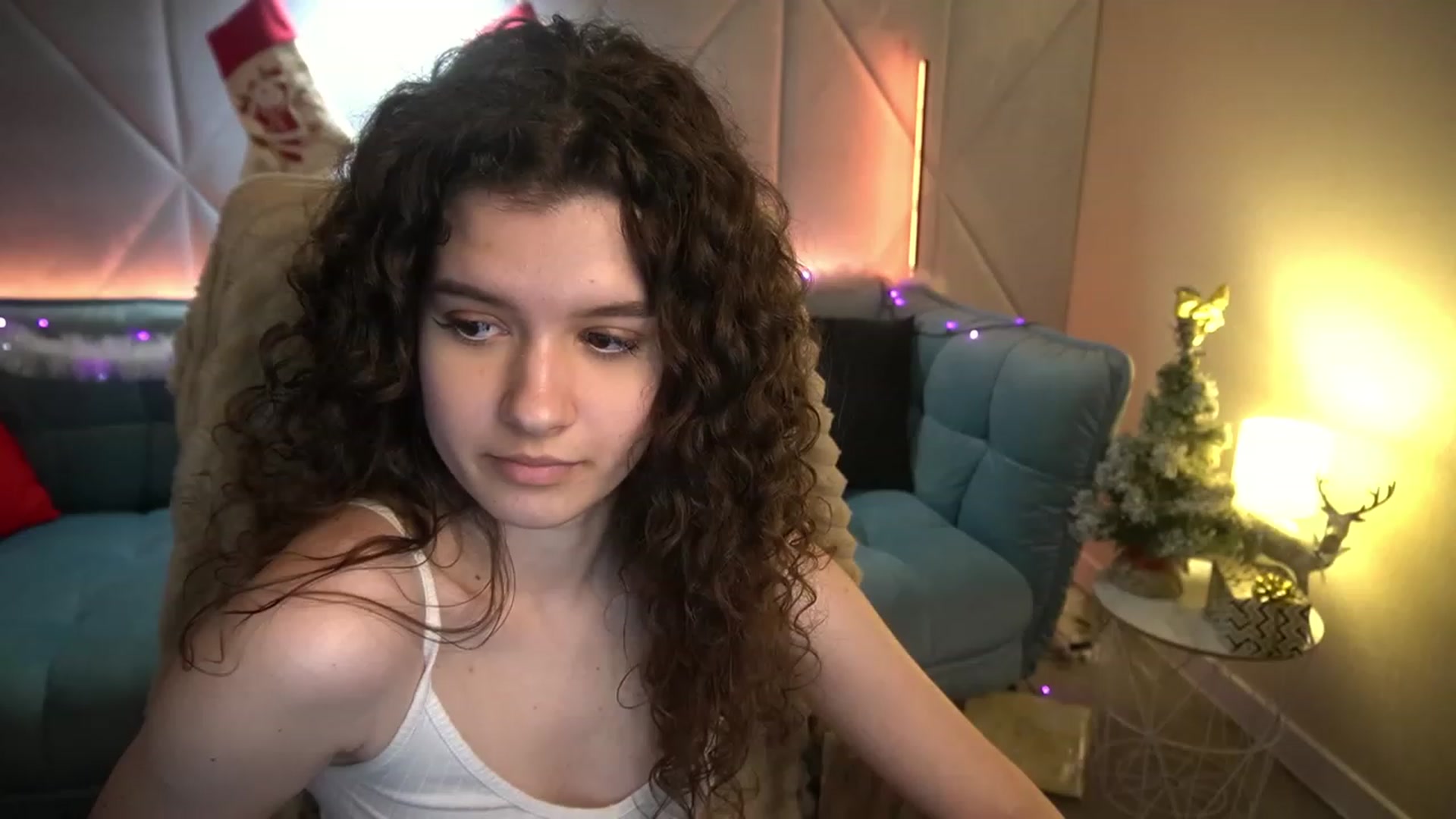 Gallery image thumbnail from Sherry_Li's myfreecams stream on, 12/28/2022, 14:10 image 16 of 20