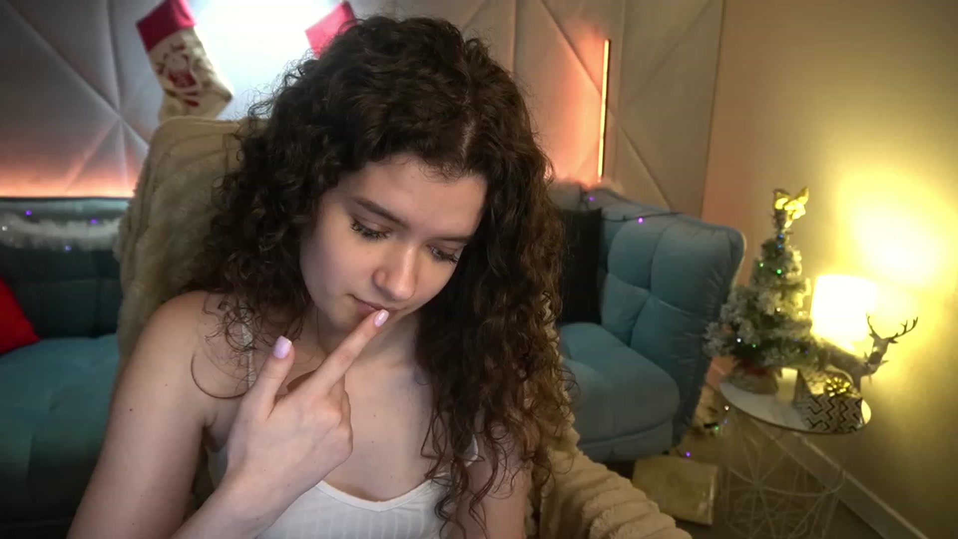Gallery image thumbnail from Sherry_Li's myfreecams stream on, 12/28/2022, 14:10 image 9 of 20