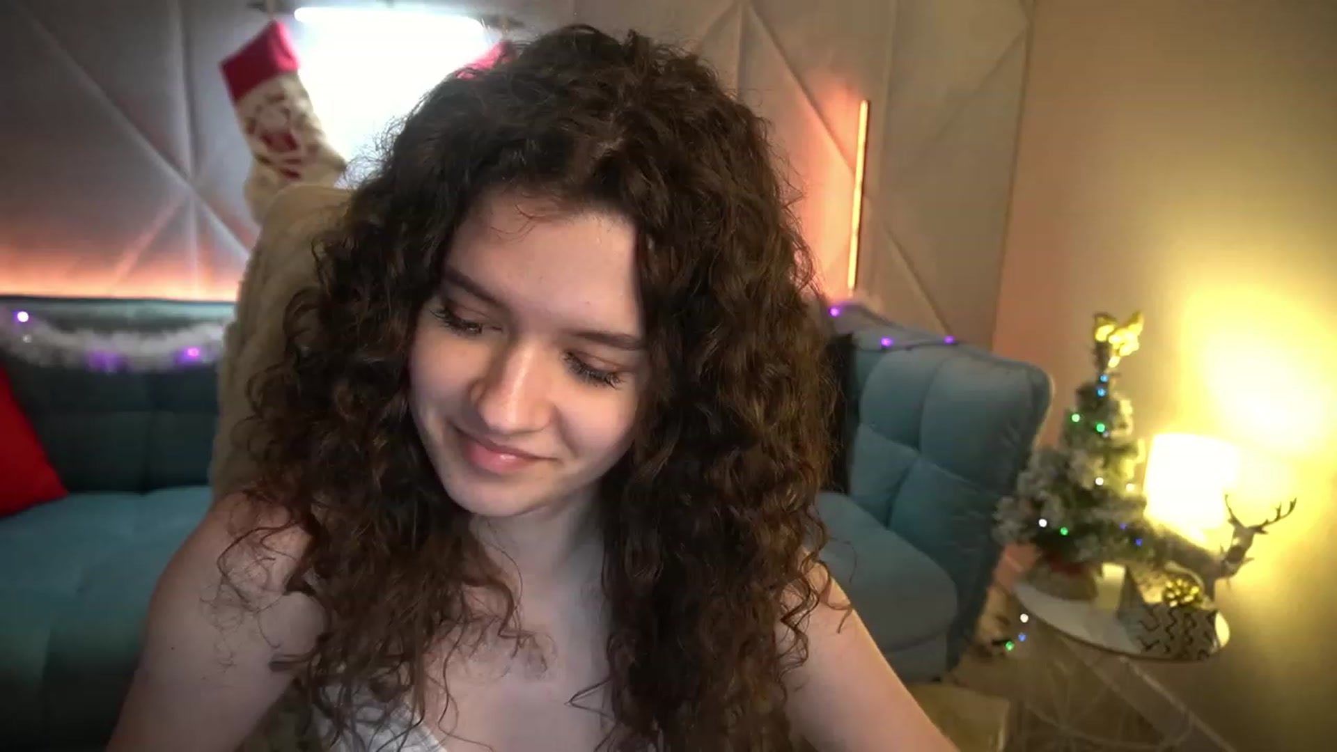 Gallery image thumbnail from Sherry_Li's myfreecams stream on, 12/28/2022, 15:10 image 7 of 20
