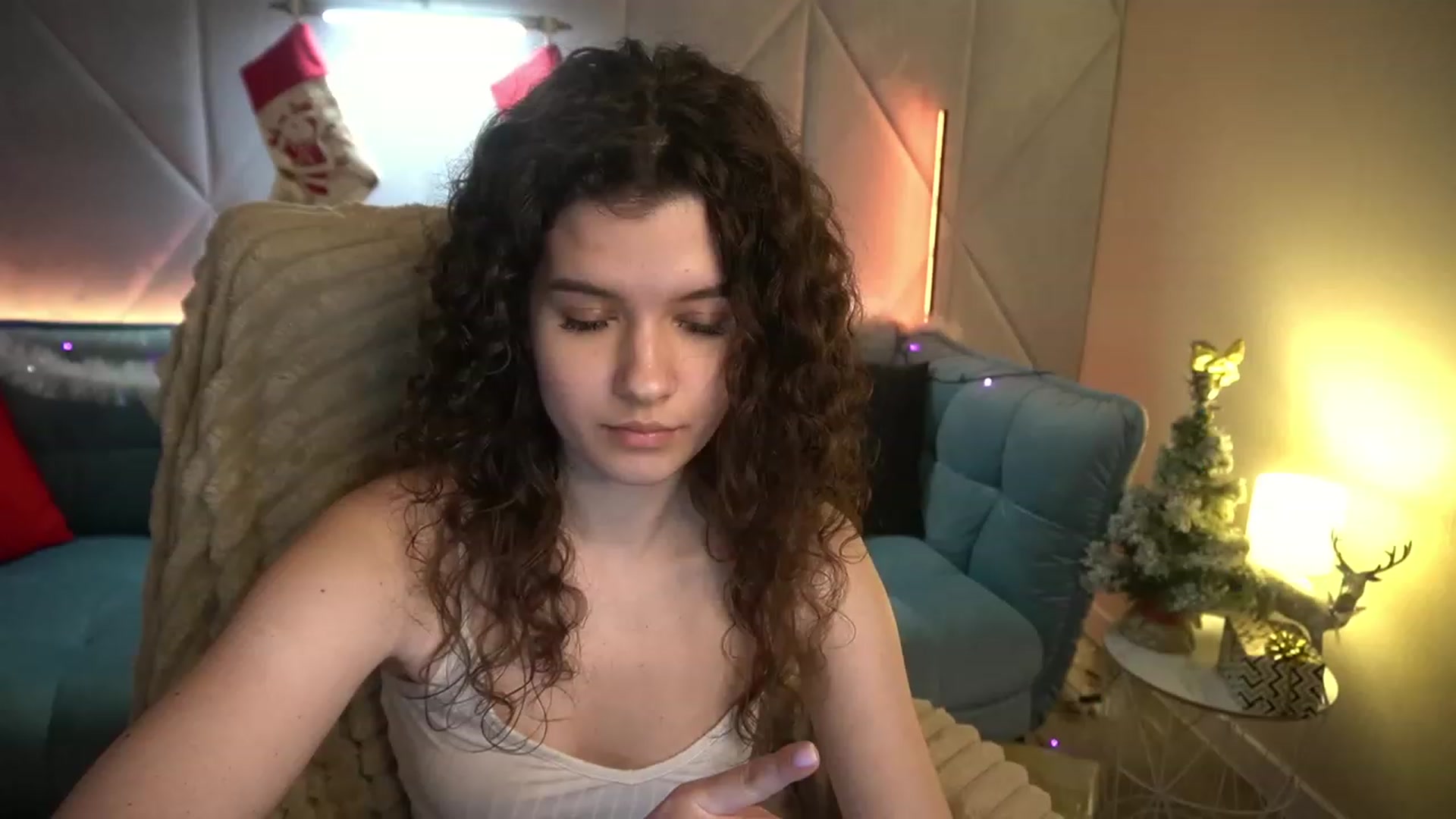 Gallery image thumbnail from Sherry_Li's myfreecams stream on, 12/28/2022, 15:10 image 16 of 20