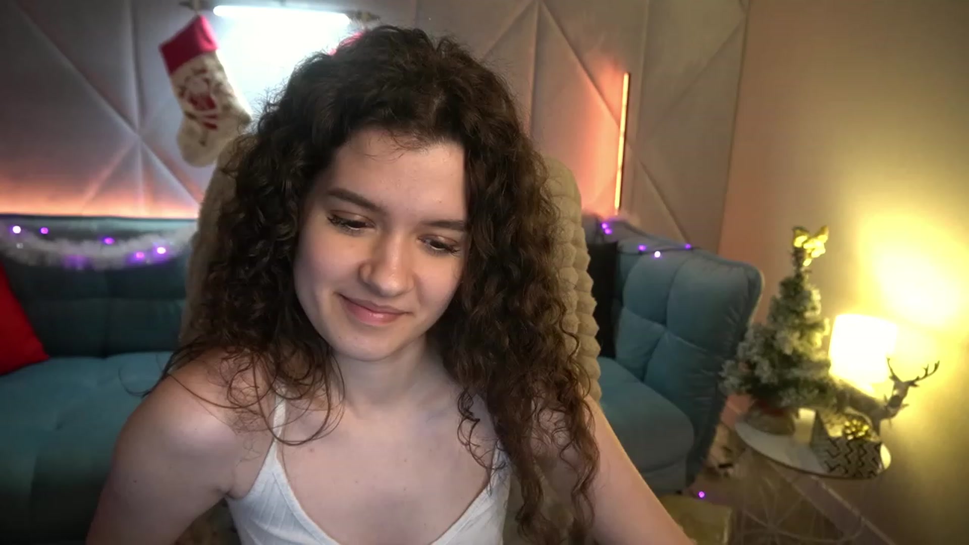 Gallery image thumbnail from Sherry_Li's myfreecams stream on, 12/28/2022, 15:10 image 4 of 20