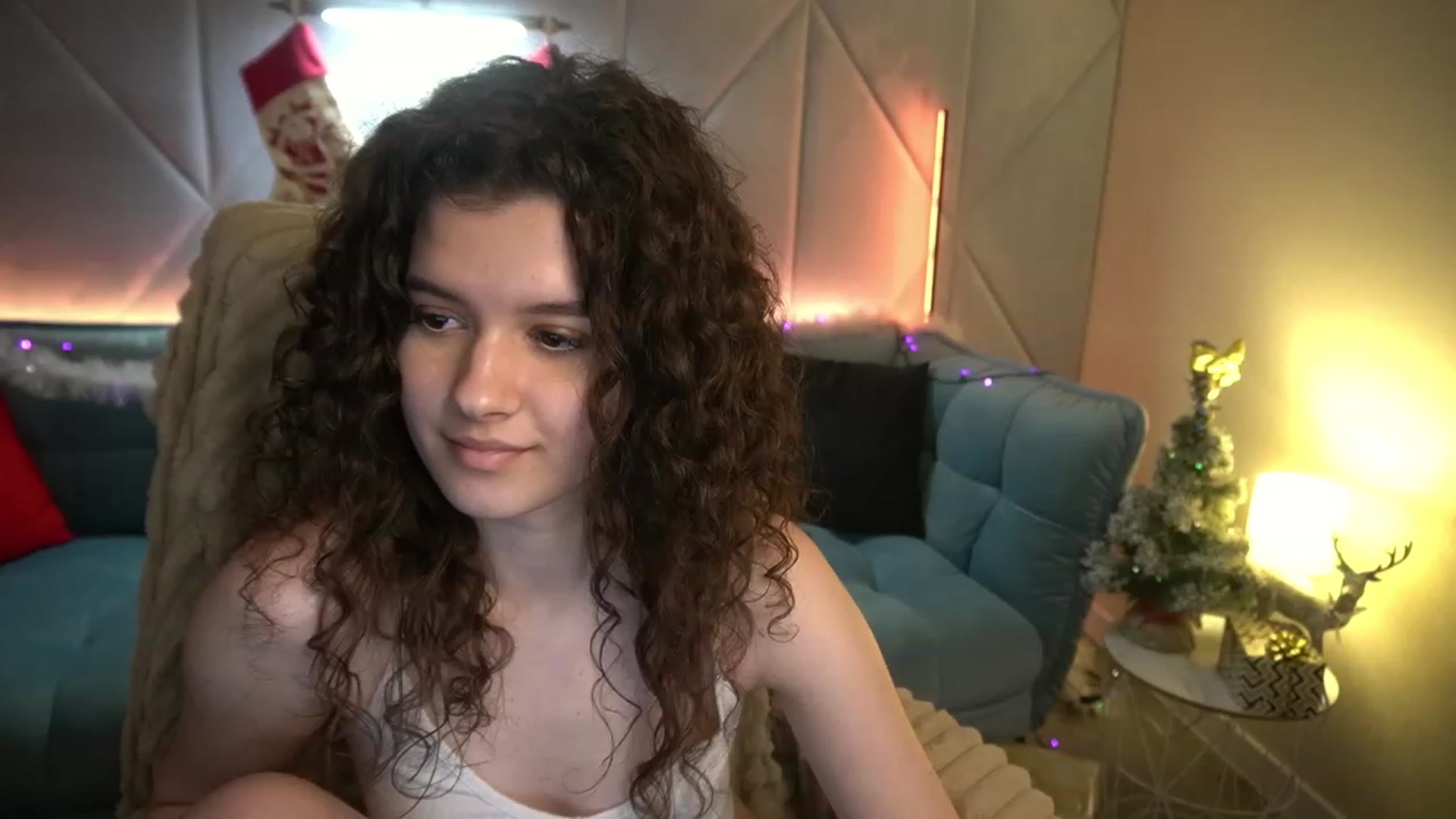 Gallery image thumbnail from Sherry_Li's myfreecams stream on, 12/28/2022, 15:10 image 15 of 20
