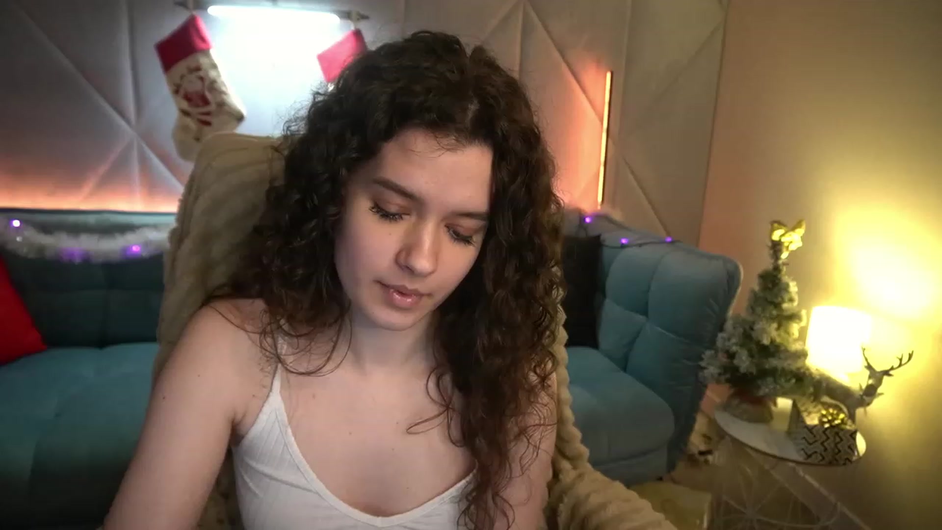 Gallery image thumbnail from Sherry_Li's myfreecams stream on, 12/28/2022, 15:10 image 2 of 20
