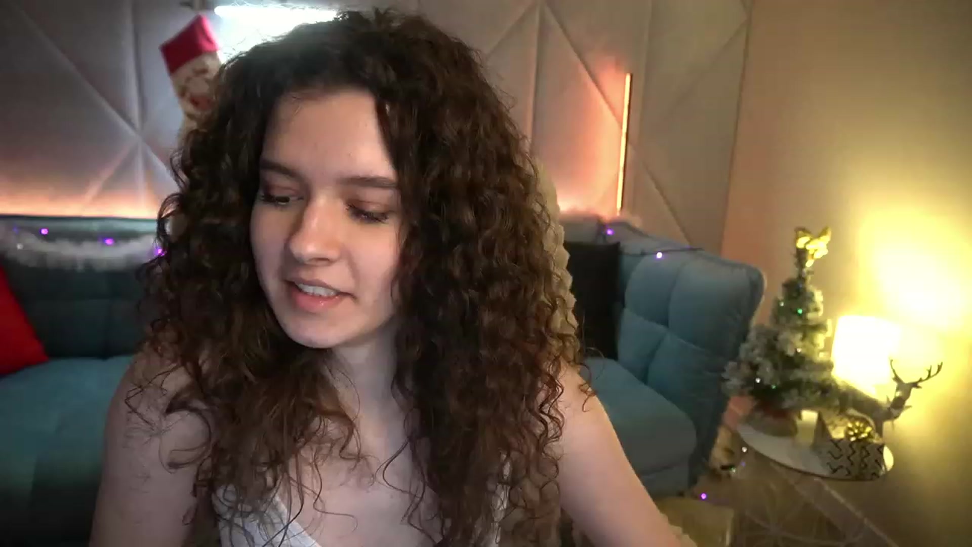 Gallery image thumbnail from Sherry_Li's myfreecams stream on, 12/28/2022, 15:10 image 6 of 20