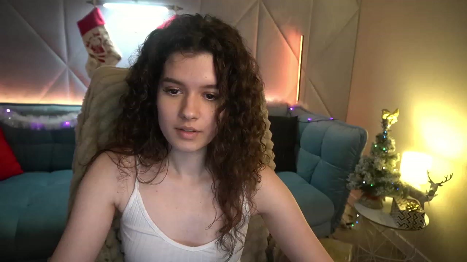 Gallery image thumbnail from Sherry_Li's myfreecams stream on, 12/28/2022, 15:10 image 1 of 20