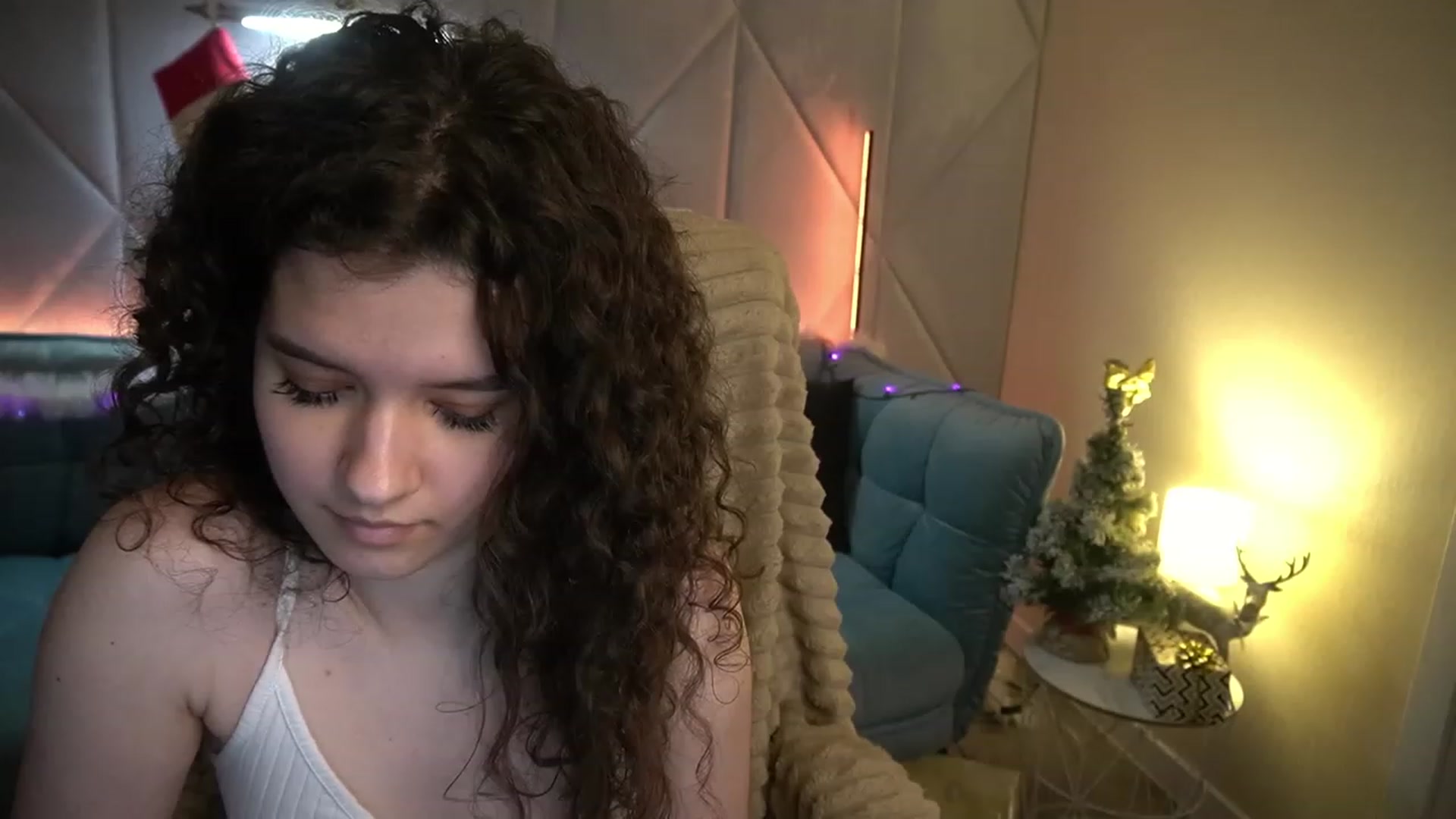 Gallery image thumbnail from Sherry_Li's myfreecams stream on, 12/28/2022, 16:19 image 16 of 20