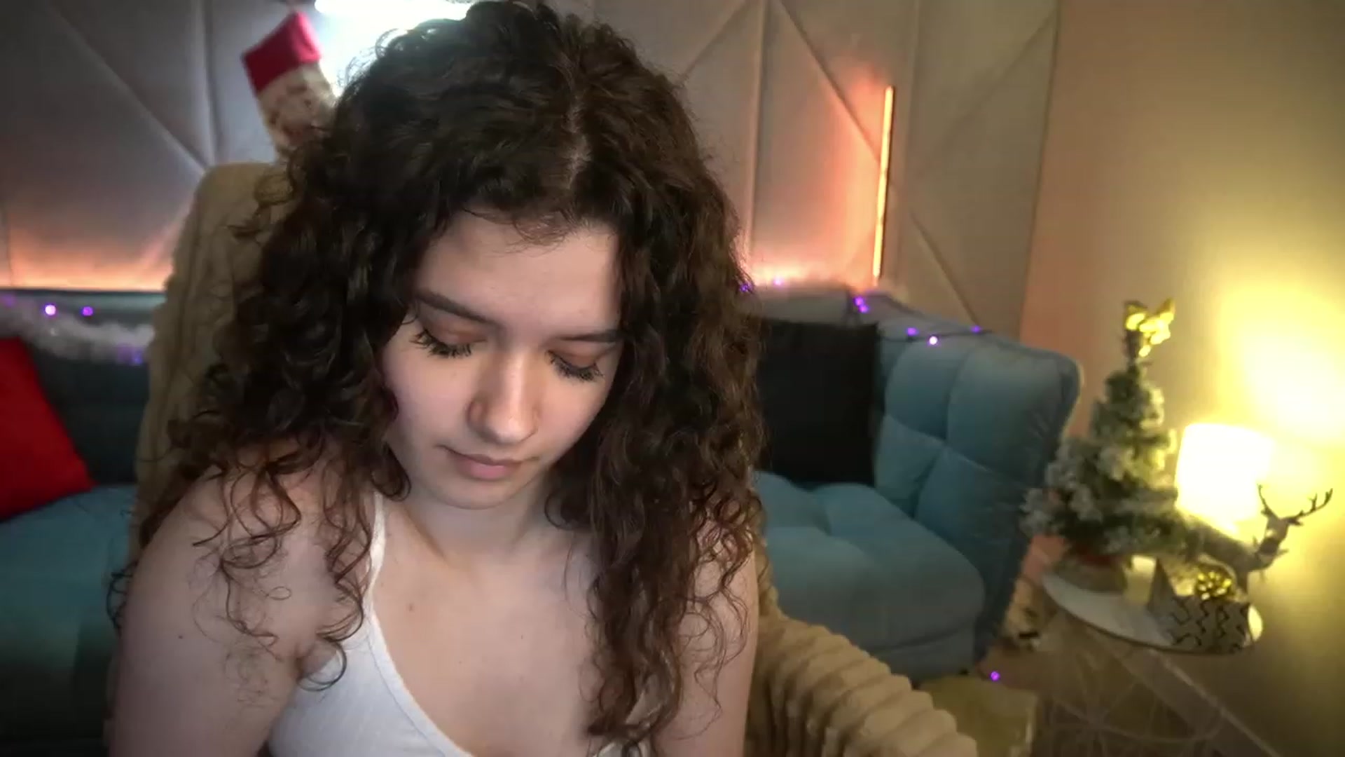 Gallery image thumbnail from Sherry_Li's myfreecams stream on, 12/28/2022, 16:19 image 20 of 20