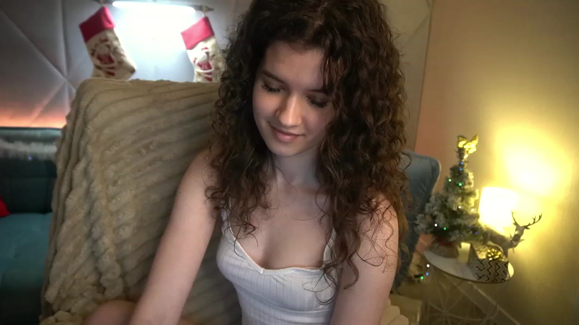 Gallery image thumbnail from Sherry_Li's myfreecams stream on, 12/28/2022, 16:19 image 2 of 20