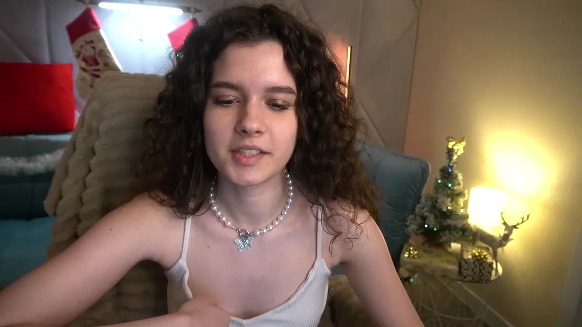 Gallery image thumbnail from Sherry_Li's myfreecams stream on, 12/30/2022, 16:28 image 12 of 20