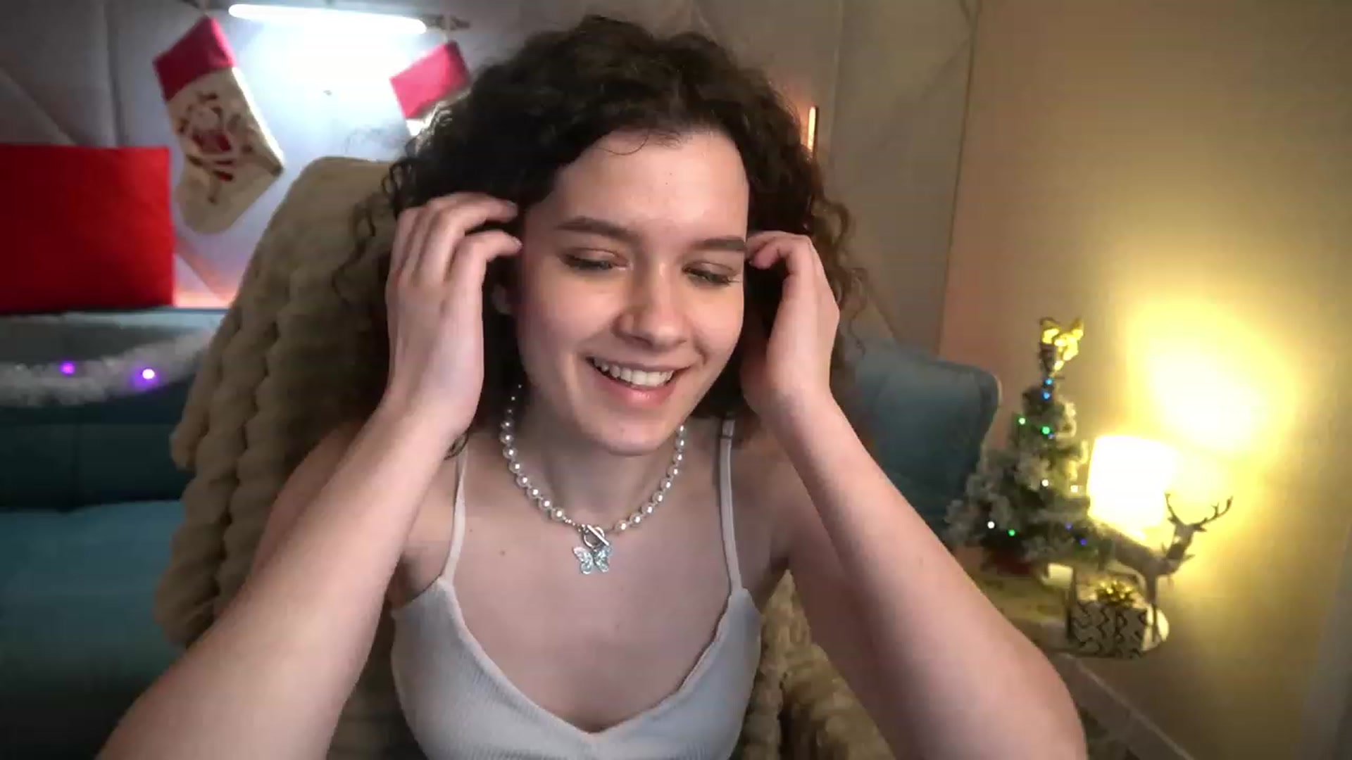 Gallery image thumbnail from Sherry_Li's myfreecams stream on, 12/30/2022, 16:28 image 15 of 20