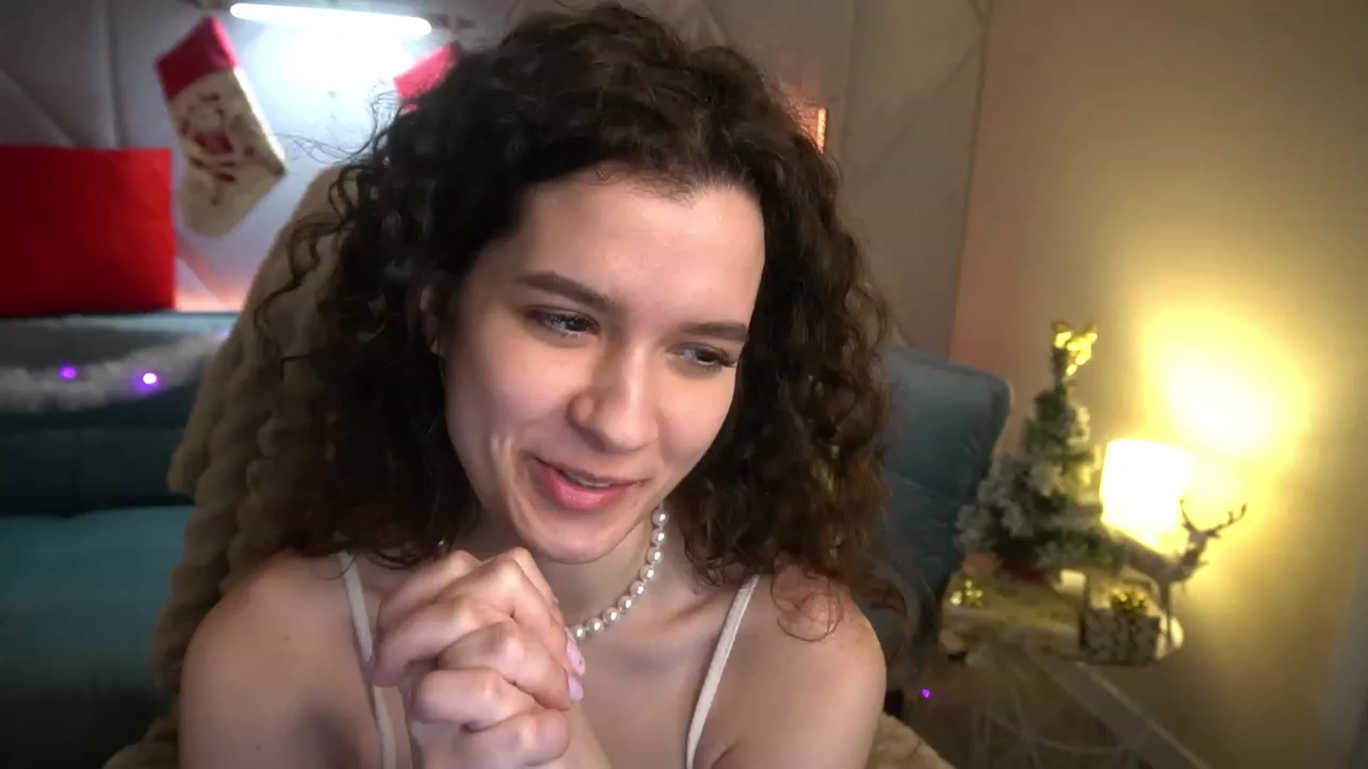 Gallery image thumbnail from Sherry_Li's myfreecams stream on, 12/30/2022, 16:28 image 19 of 20